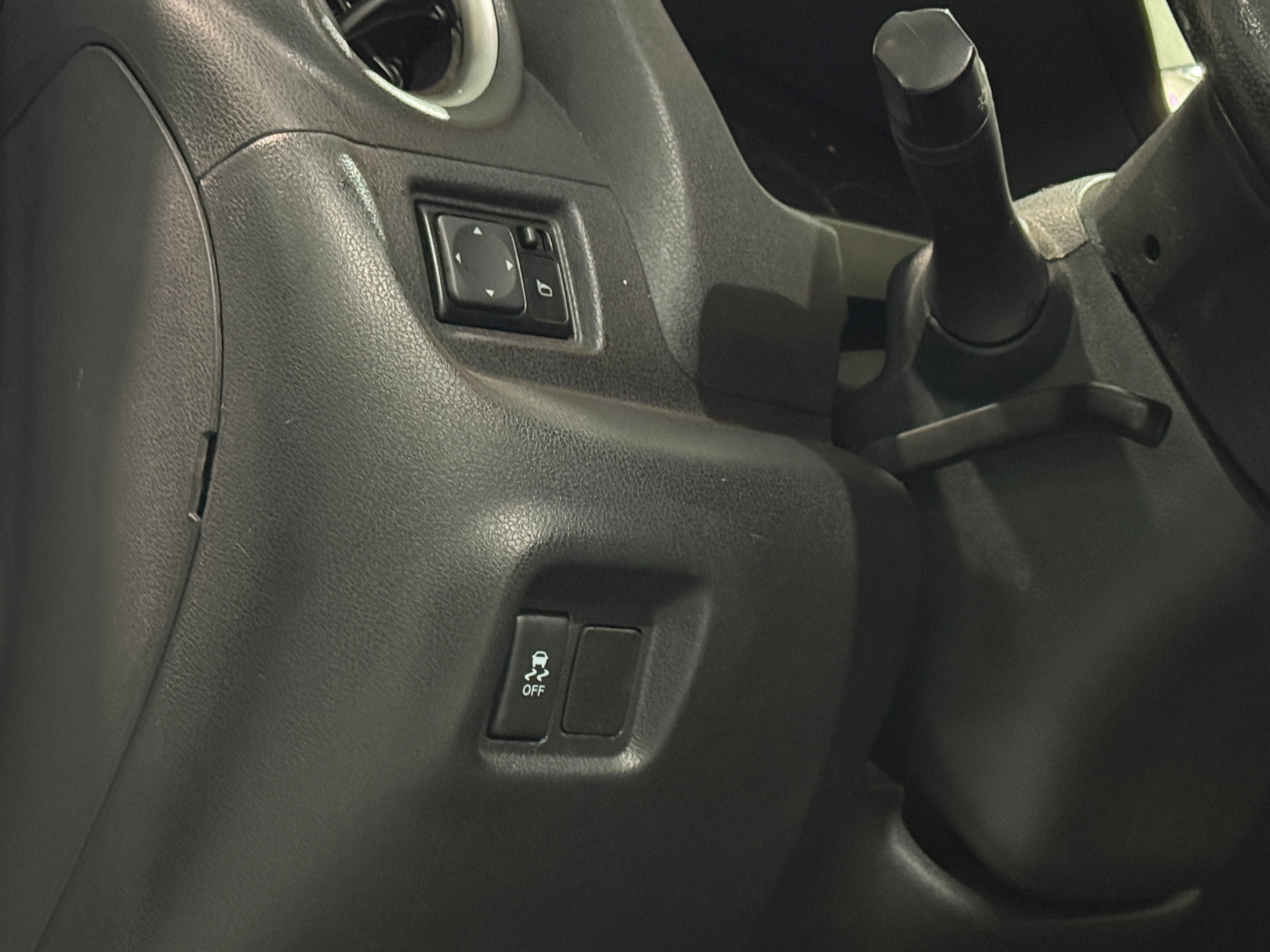 Used 2018 Nissan Versa Note SV with VIN 3N1CE2CP5JL355451 for sale in Oak Creek, WI