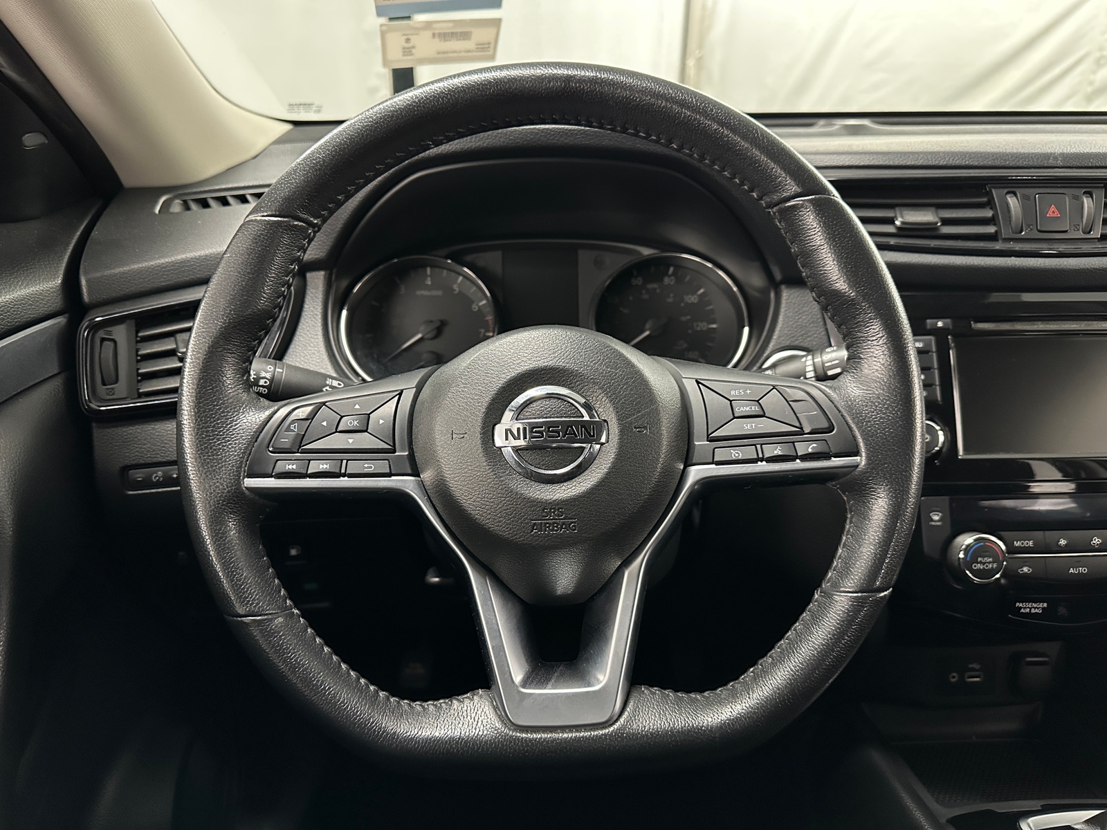 Thumbnail: 2020 Nissan Rogue - 5