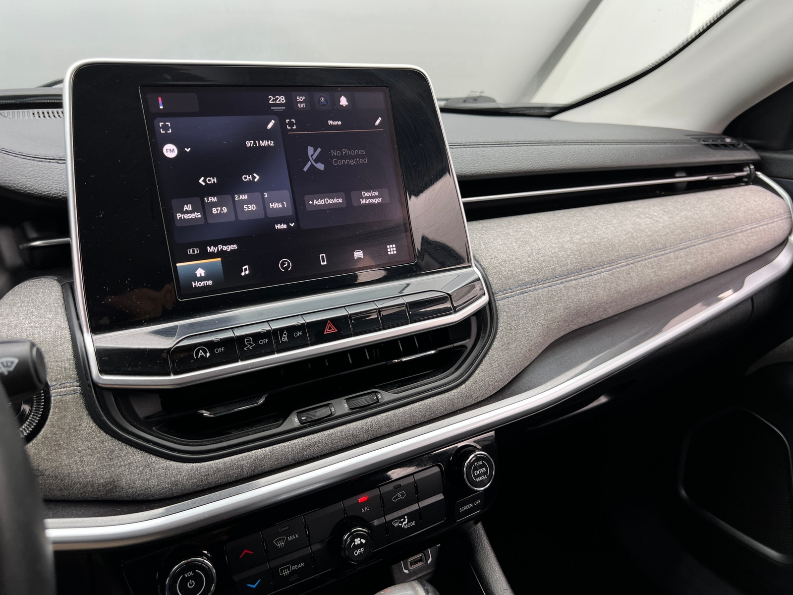 Thumbnail: 2022 Jeep Compass - 4