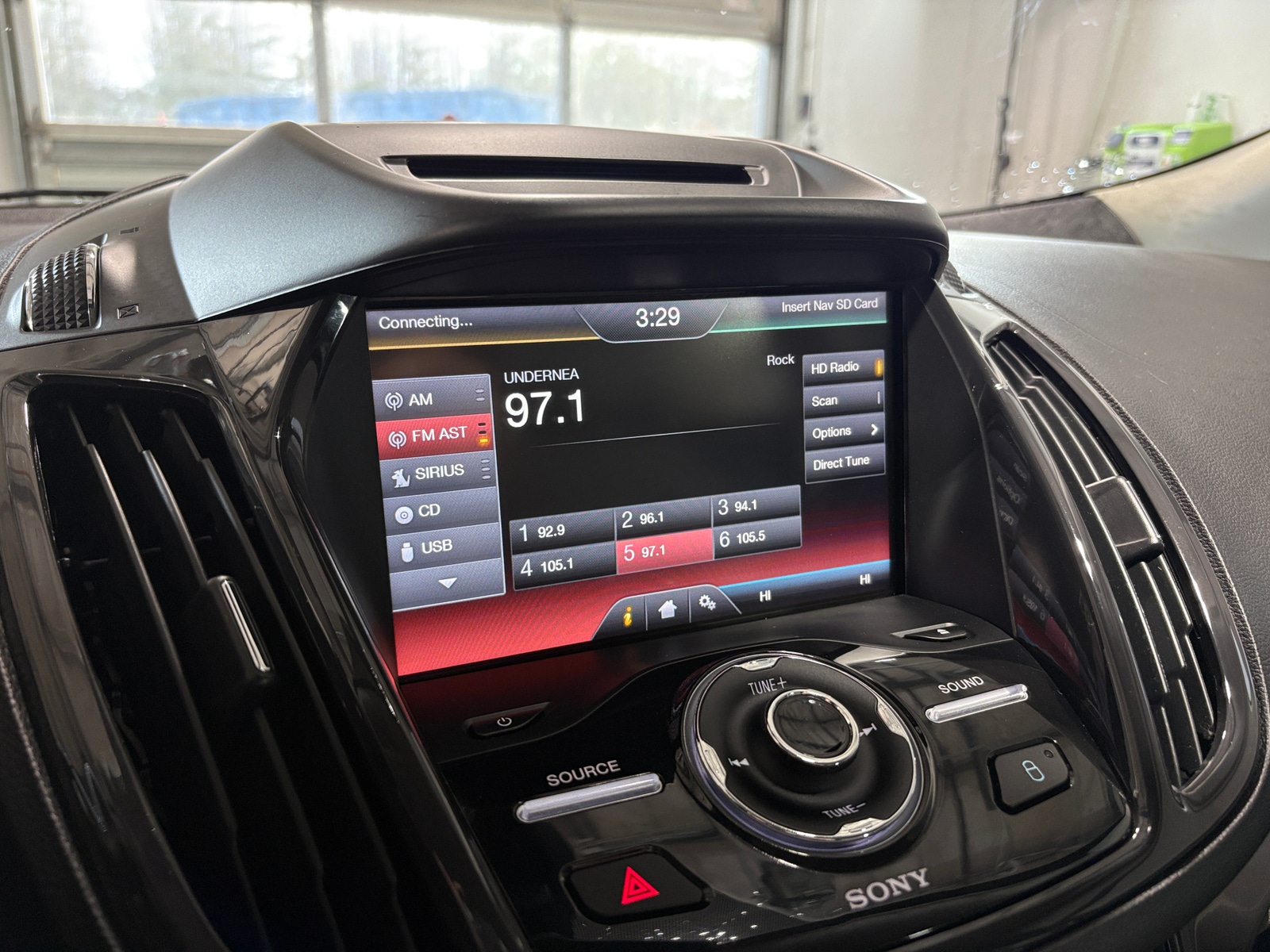 Thumbnail: 2015 Ford Escape - 3