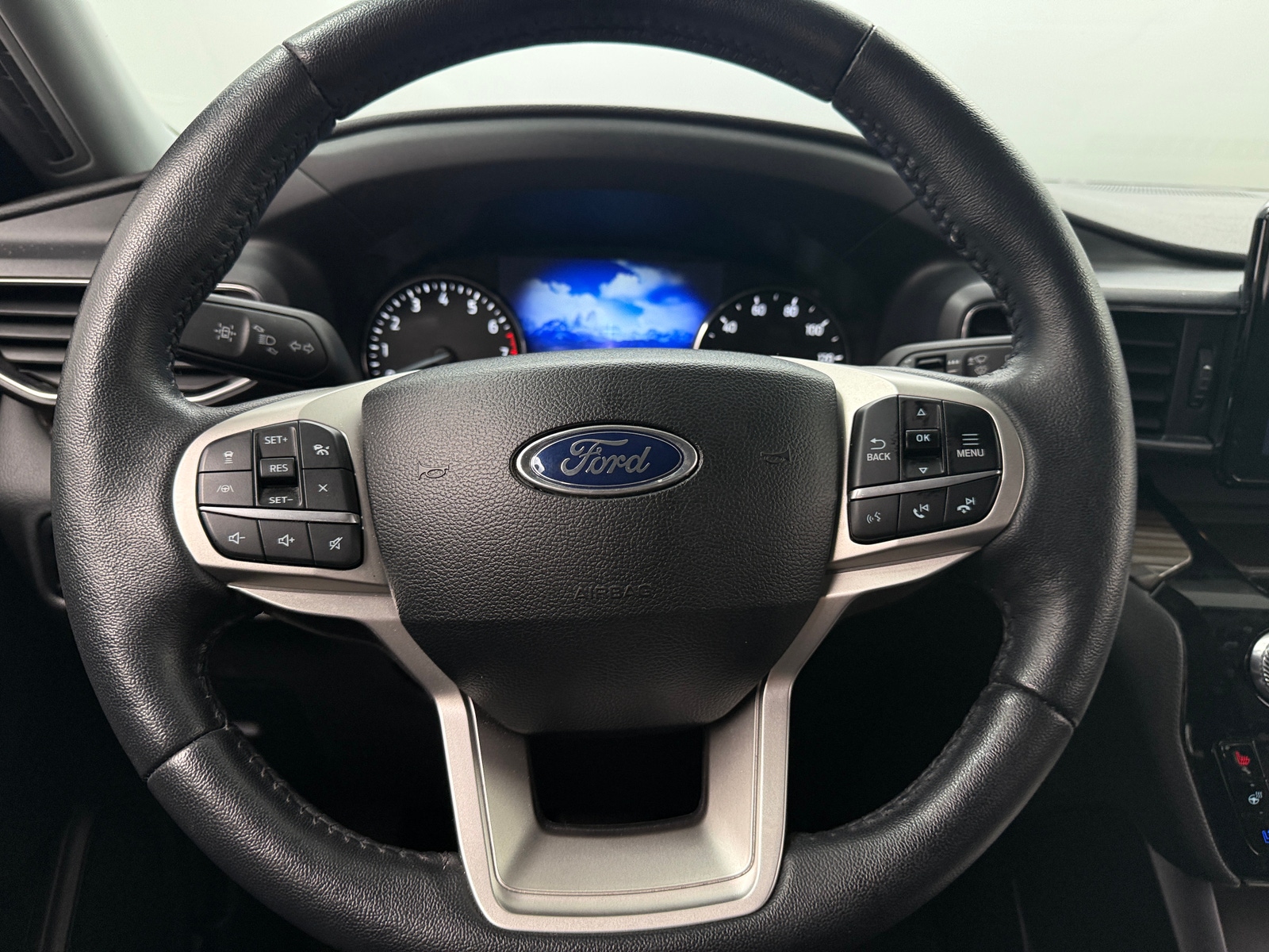 Thumbnail: 2024 Ford Explorer - 4