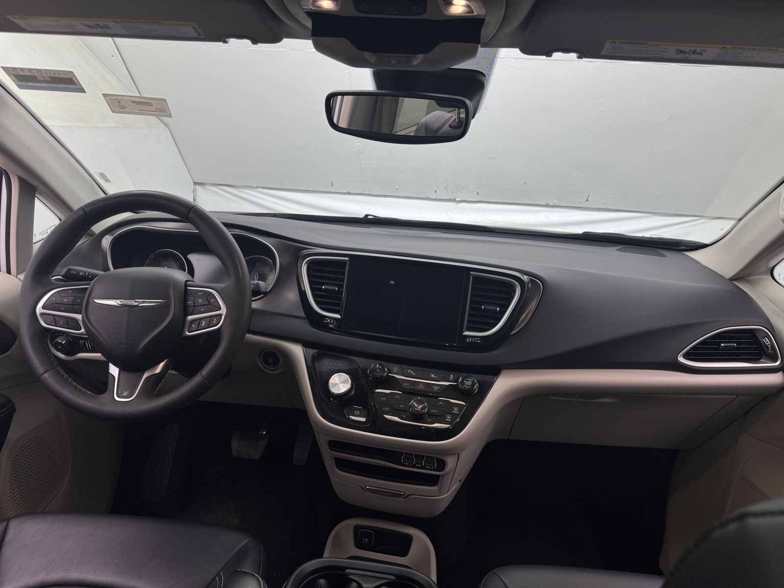 Thumbnail: 2024 Chrysler Pacifica - 2