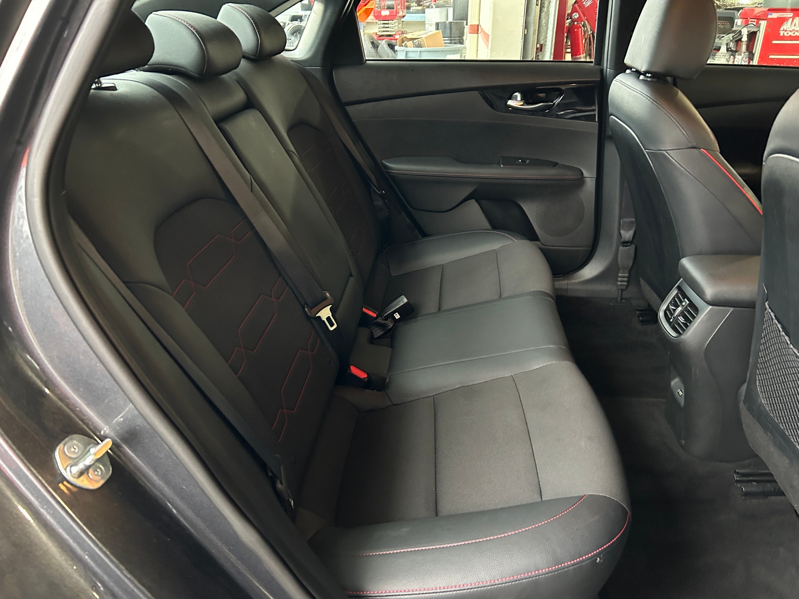 Thumbnail: 2024 Kia Forte - 6