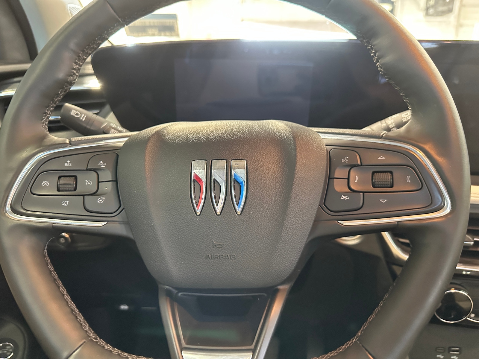 Thumbnail: 2025 Buick Encore GX - 4