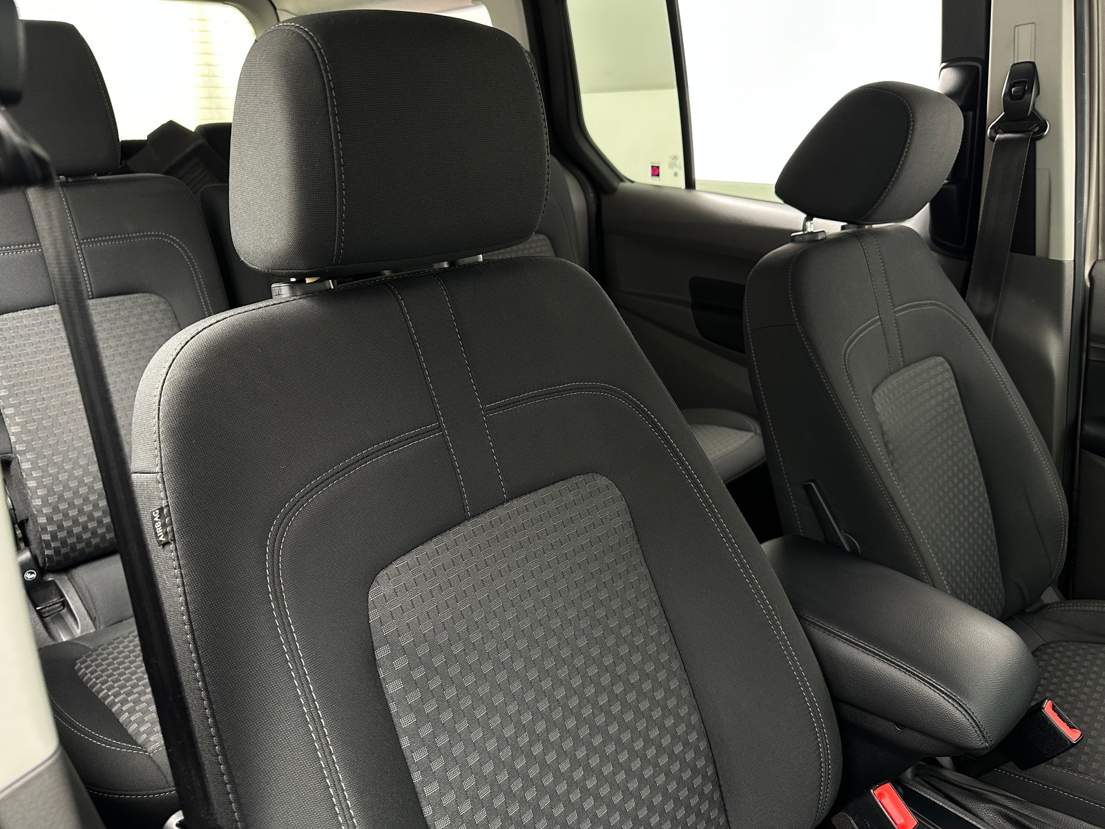 Thumbnail: 2019 Ford Transit Series - 2