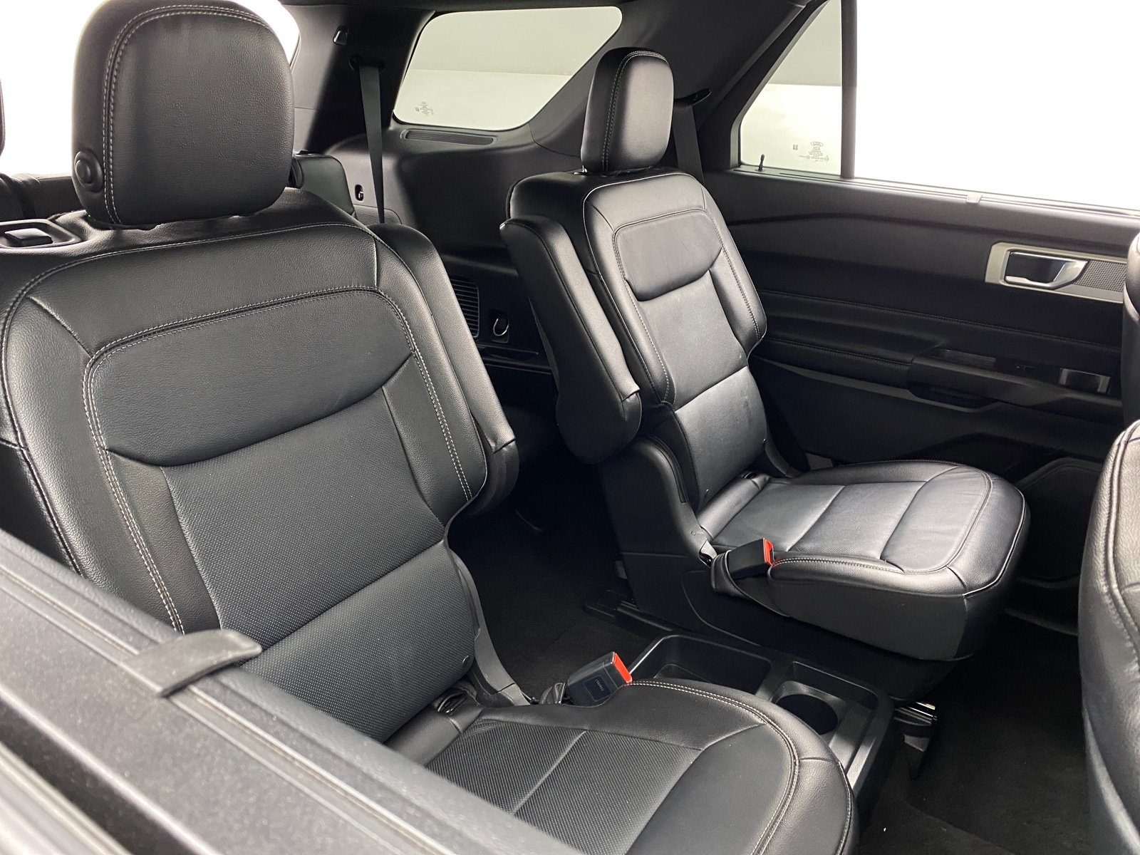 Thumbnail: 2020 Ford Explorer - 5