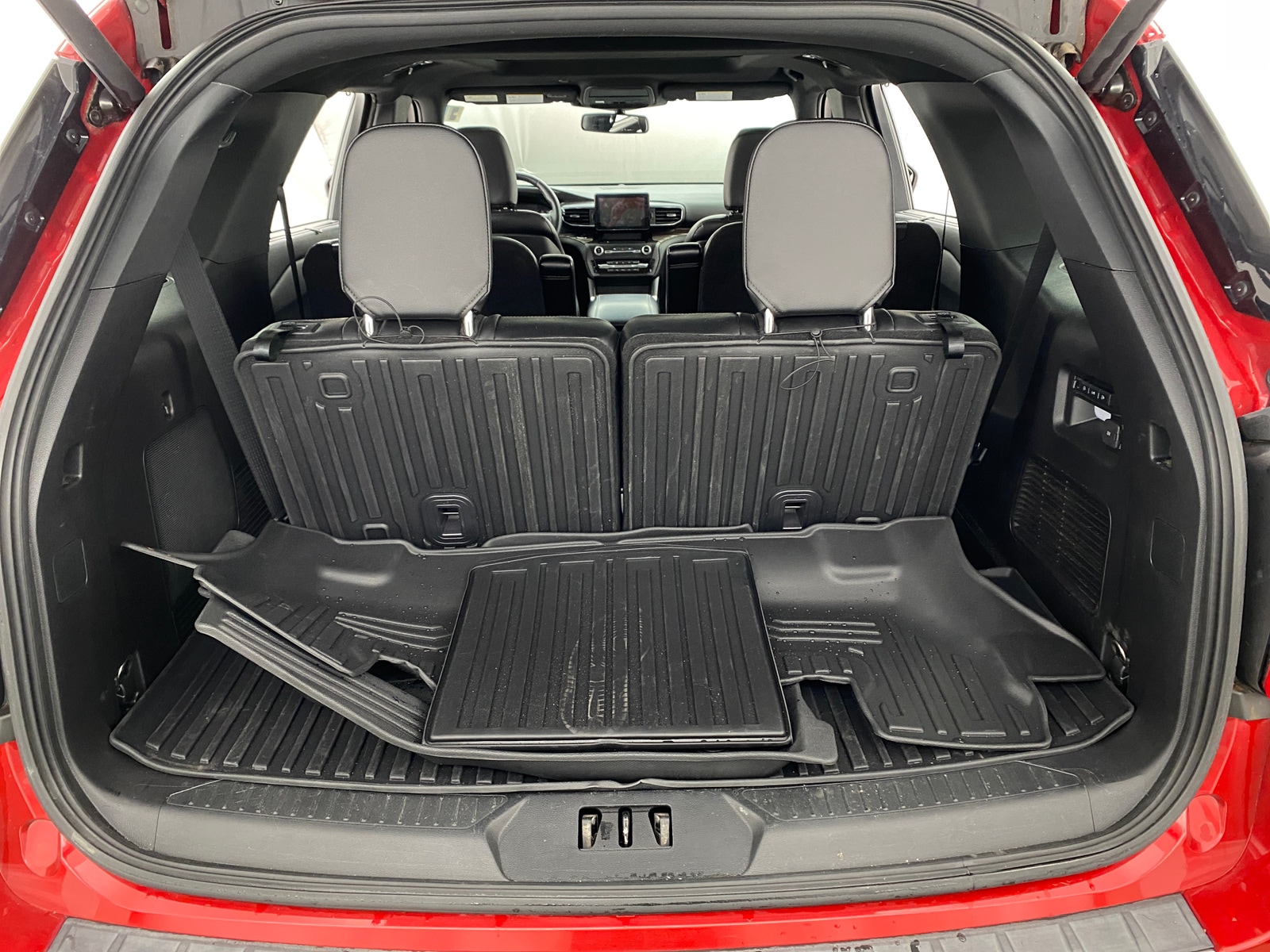 Thumbnail: 2020 Ford Explorer - 6