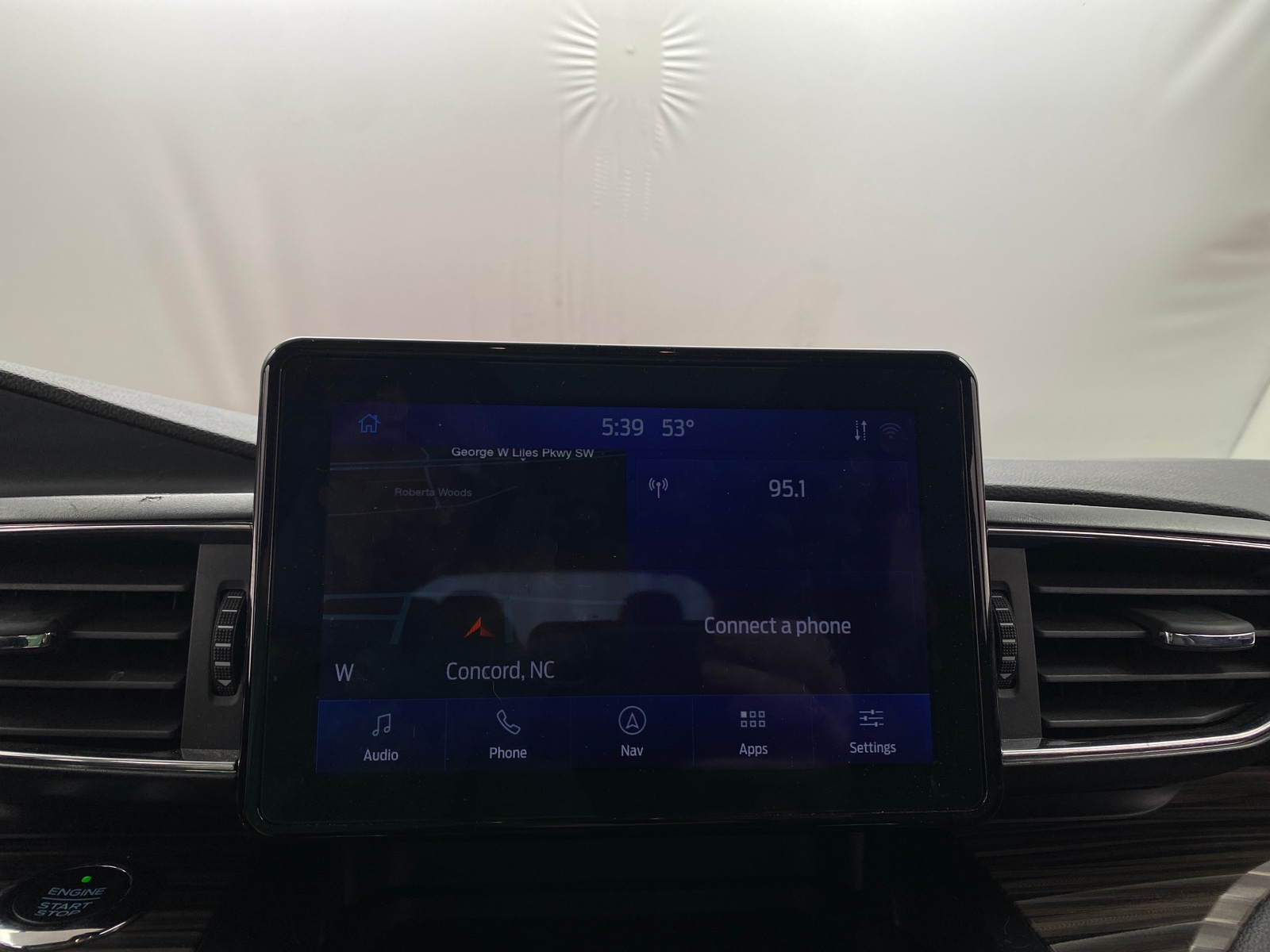 Thumbnail: 2020 Ford Explorer - 3