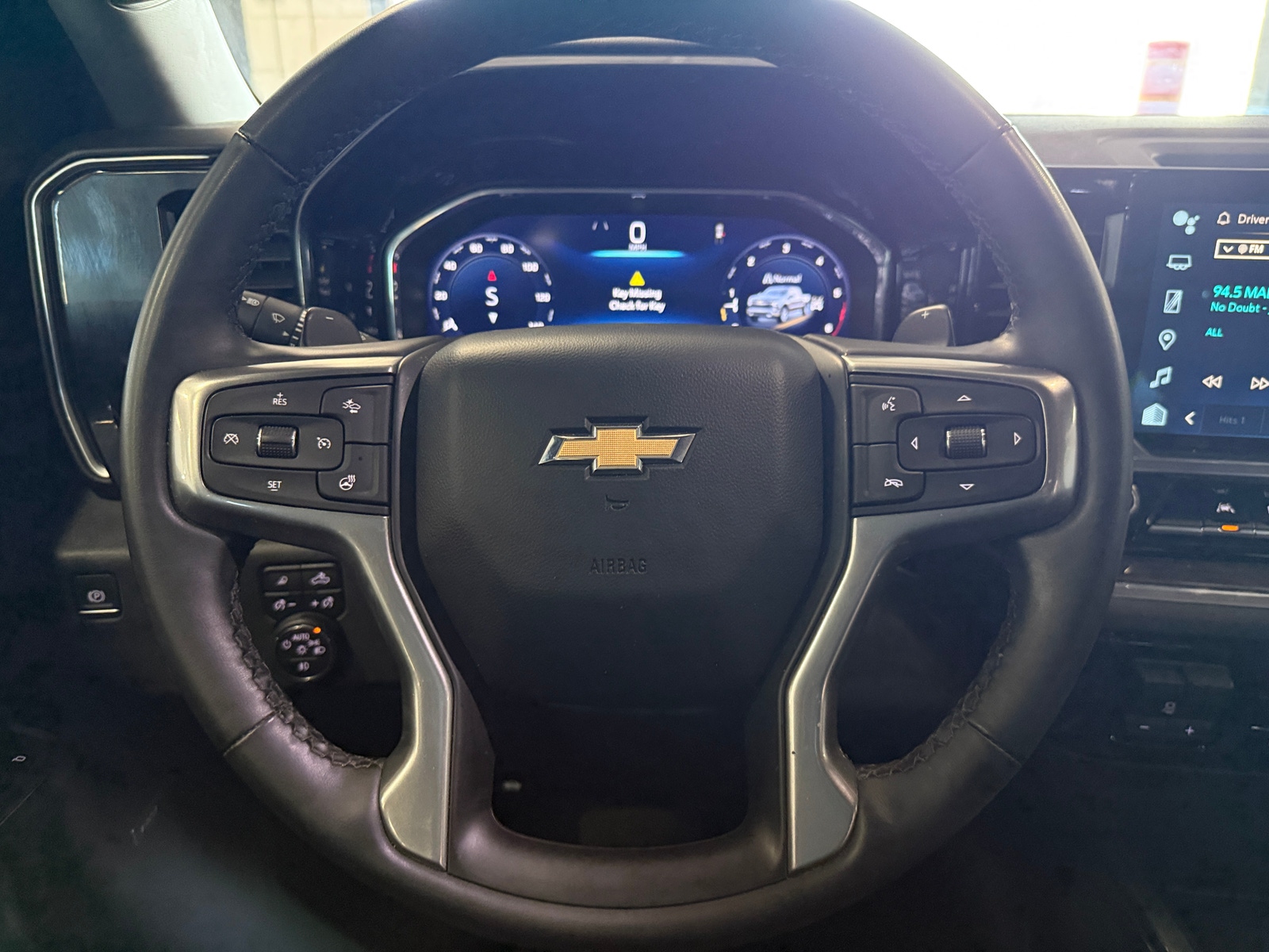 Thumbnail: 2023 Chevrolet Silverado 1500 - 4