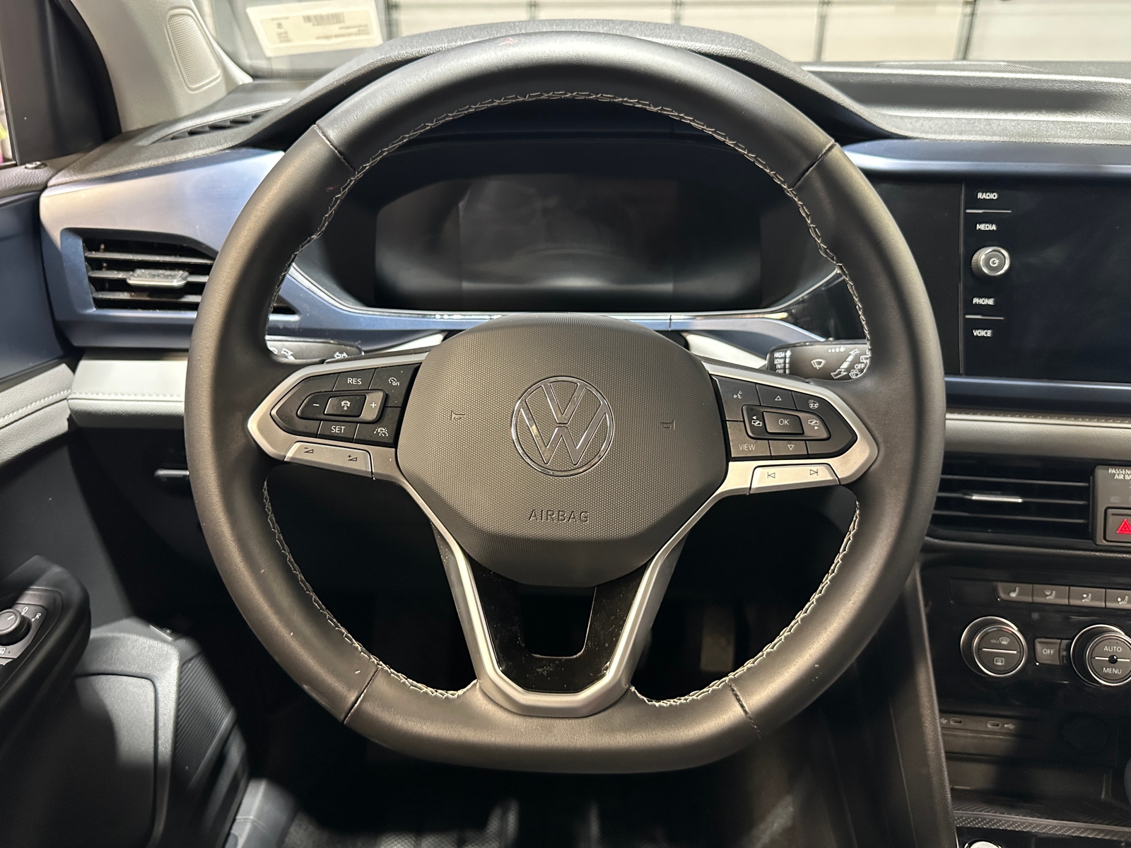 Thumbnail: 2024 Volkswagen Taos - 4