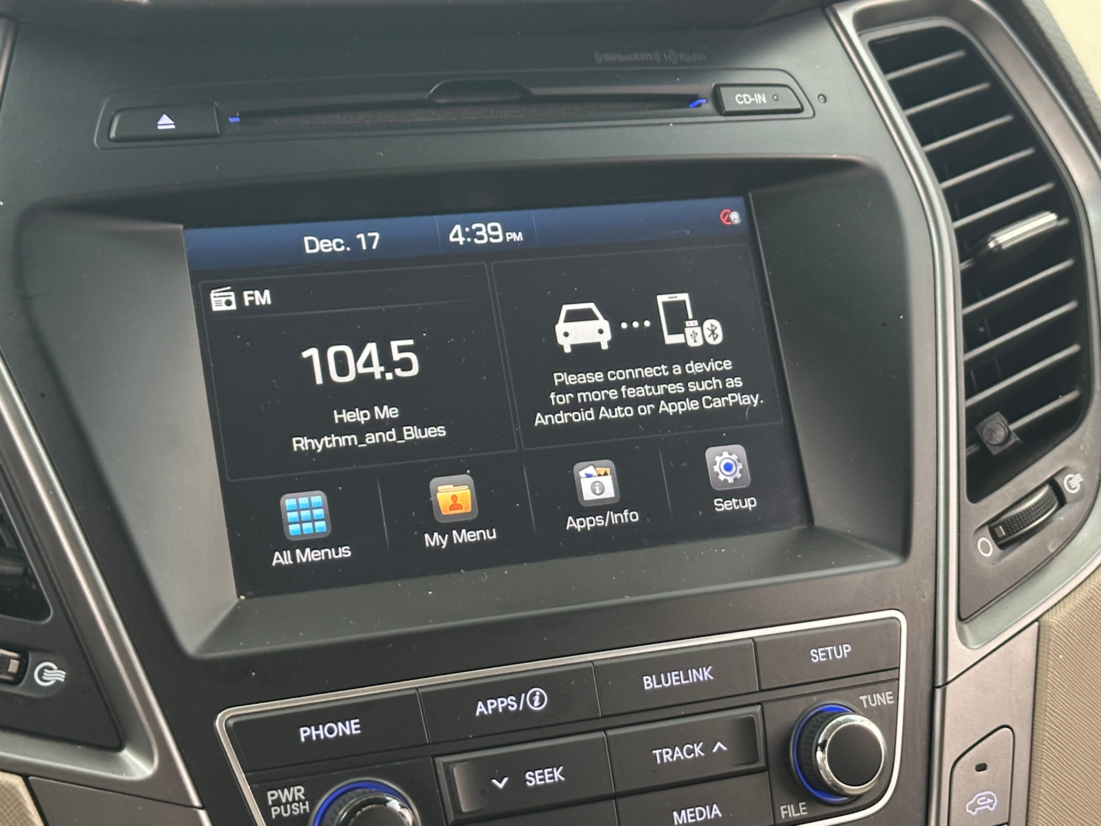 Thumbnail: 2018 Hyundai Santa Fe - 4