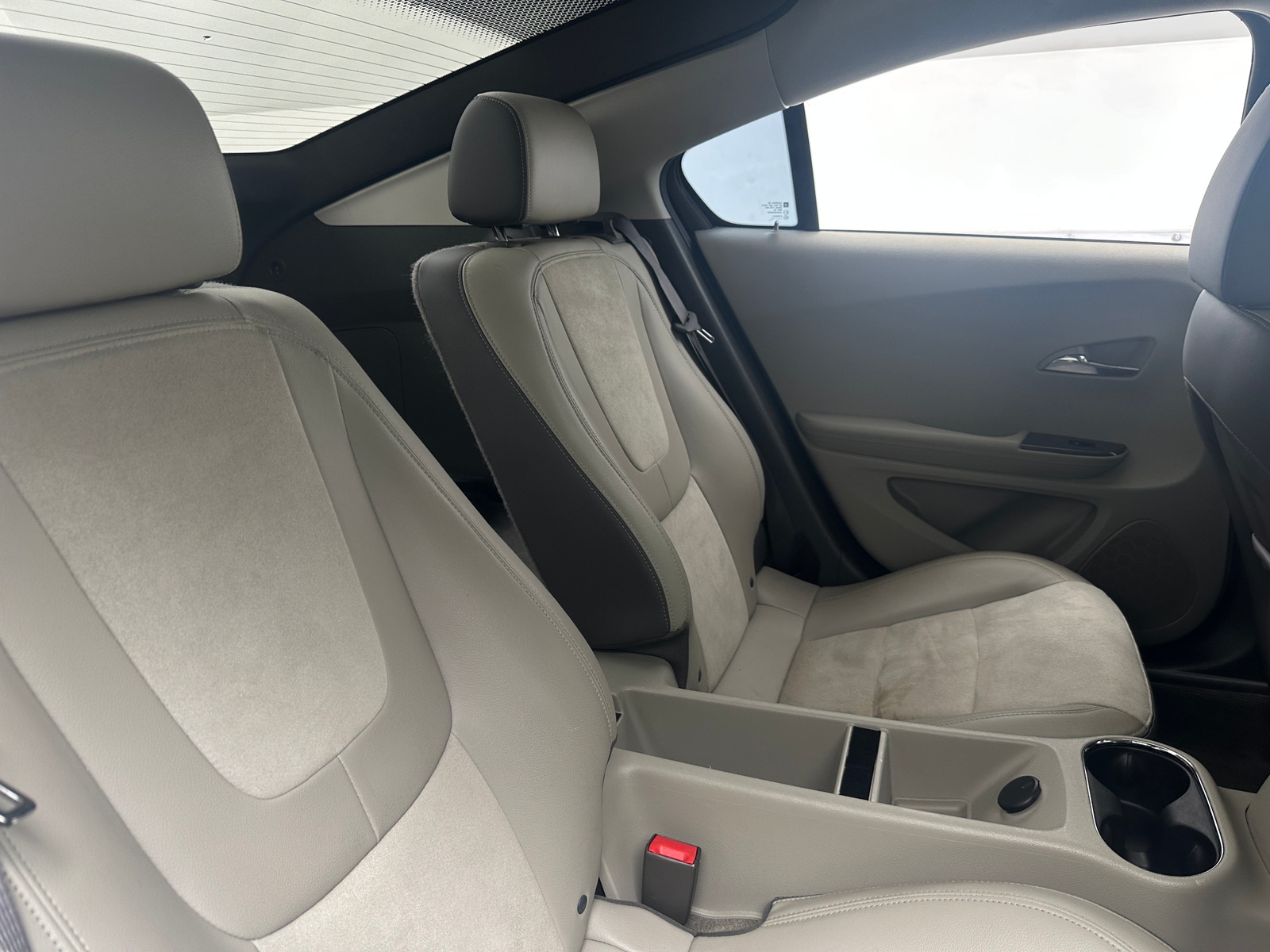 Thumbnail: 2013 Chevrolet Volt - 5