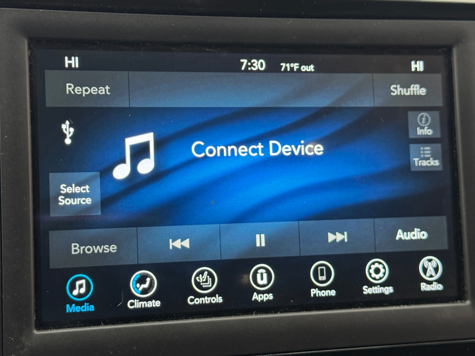 Thumbnail: 2019 Chrysler Pacifica - 3