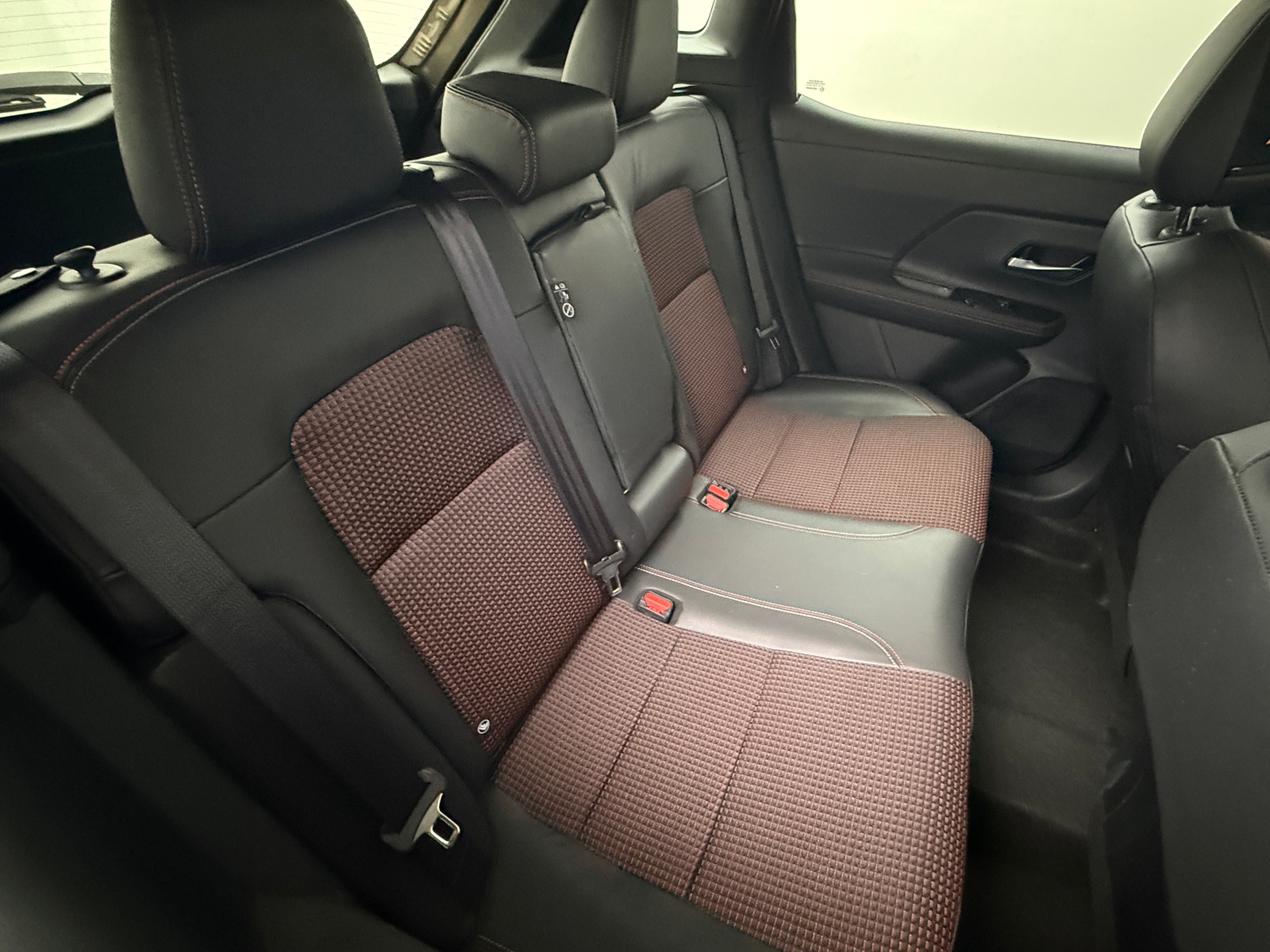 Thumbnail: 2025 Nissan Kicks - 5