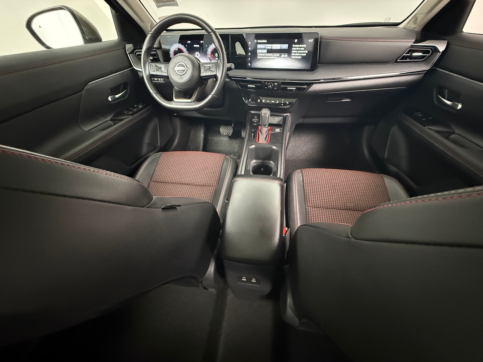 Thumbnail: 2025 Nissan Kicks - 2