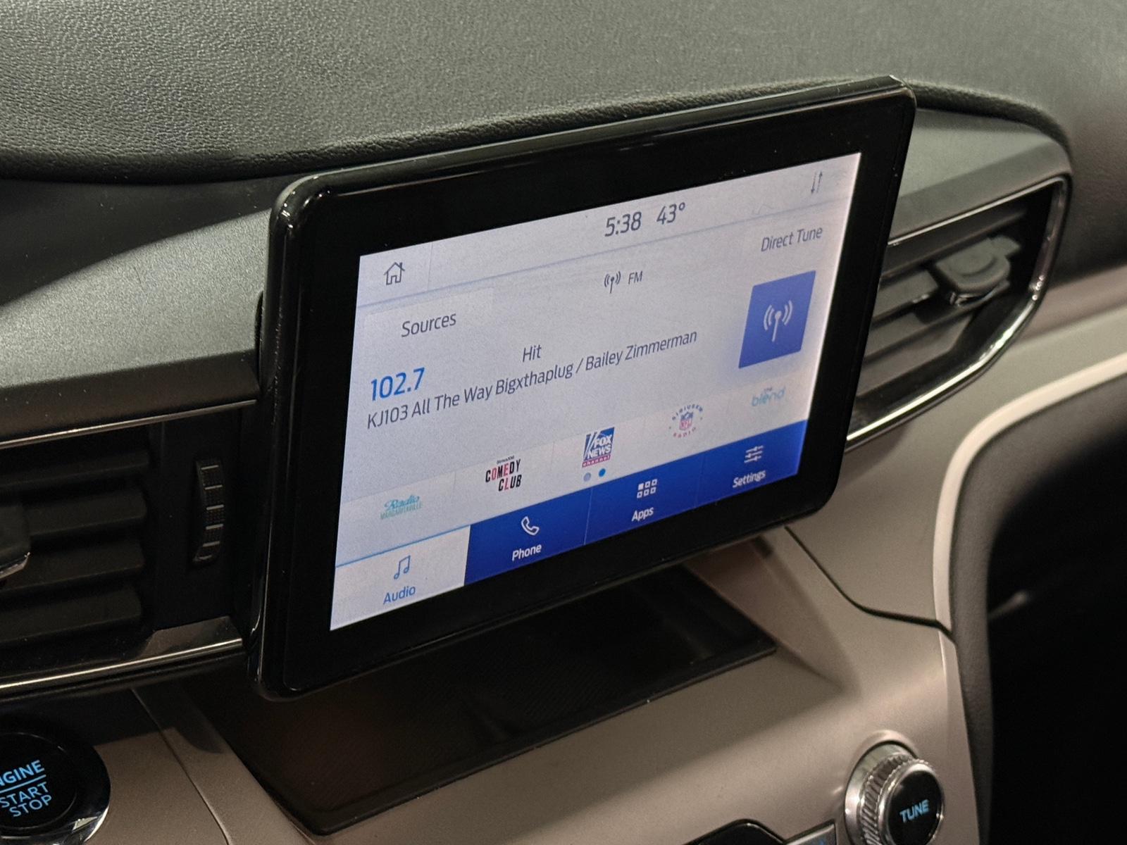 Thumbnail: 2023 Ford Explorer - 4