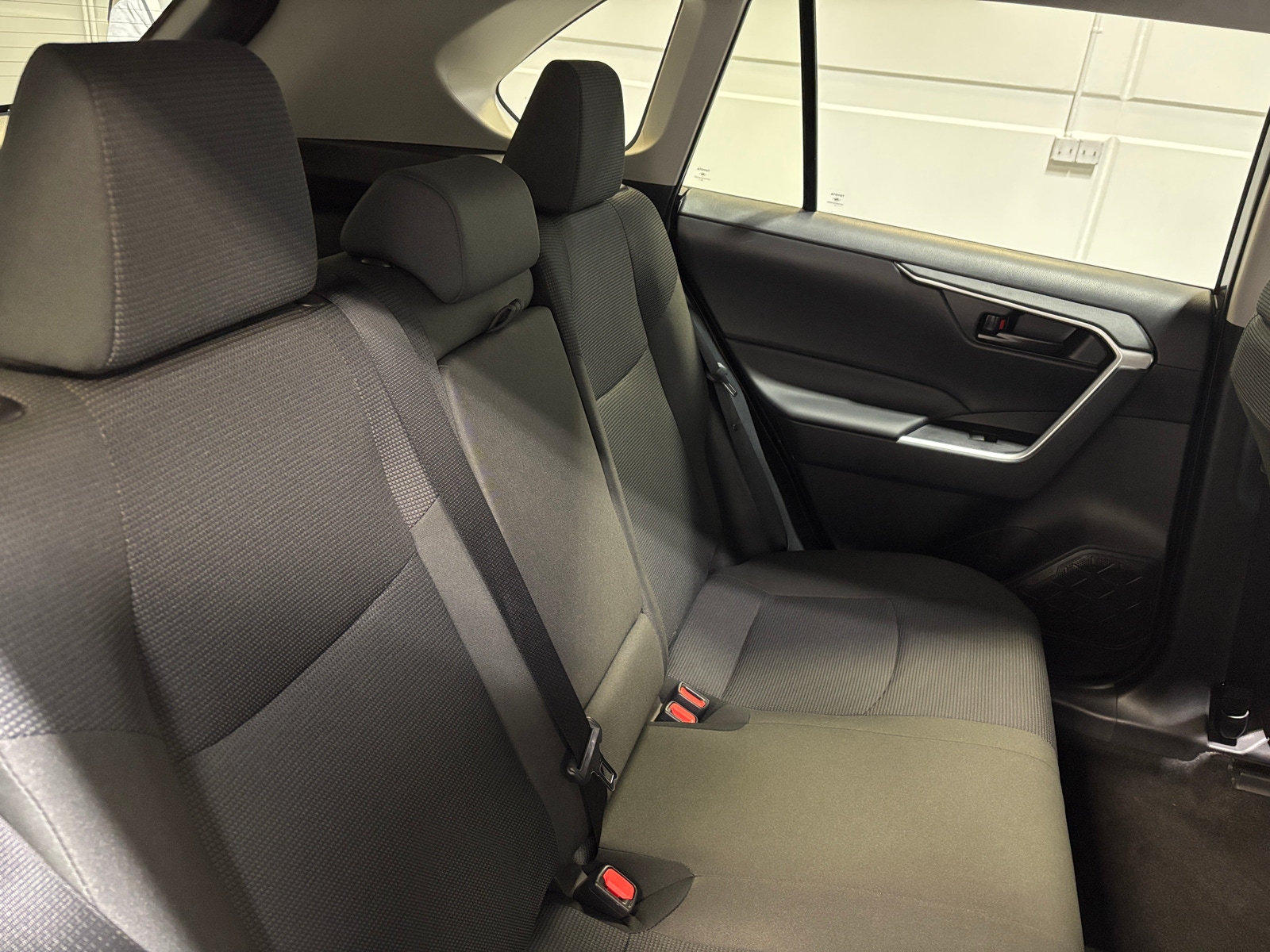 Thumbnail: 2025 Toyota RAV4 - 6