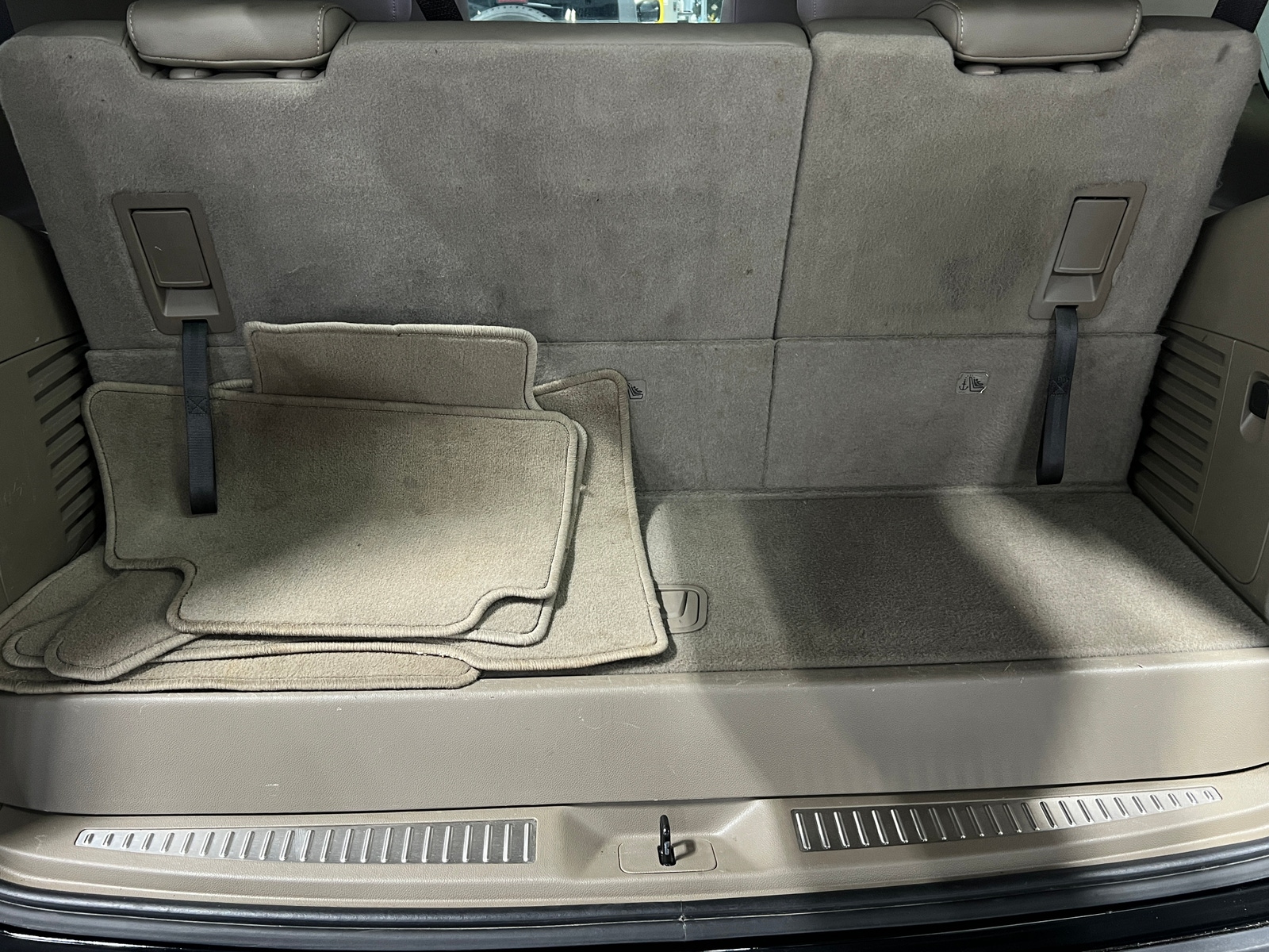 Thumbnail: 2020 Chevrolet Tahoe - 6