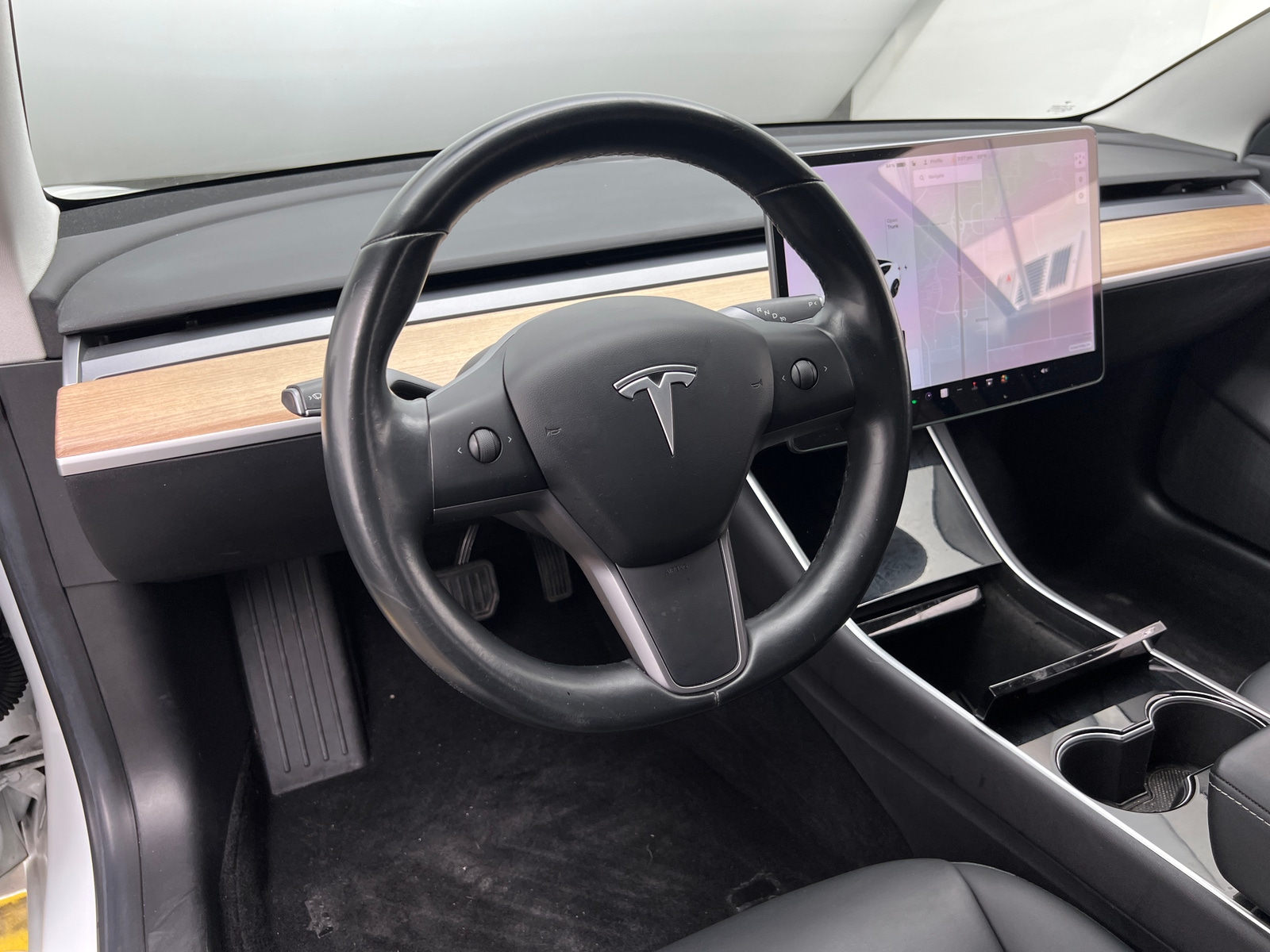 Thumbnail: 2019 Tesla Model 3 - 4