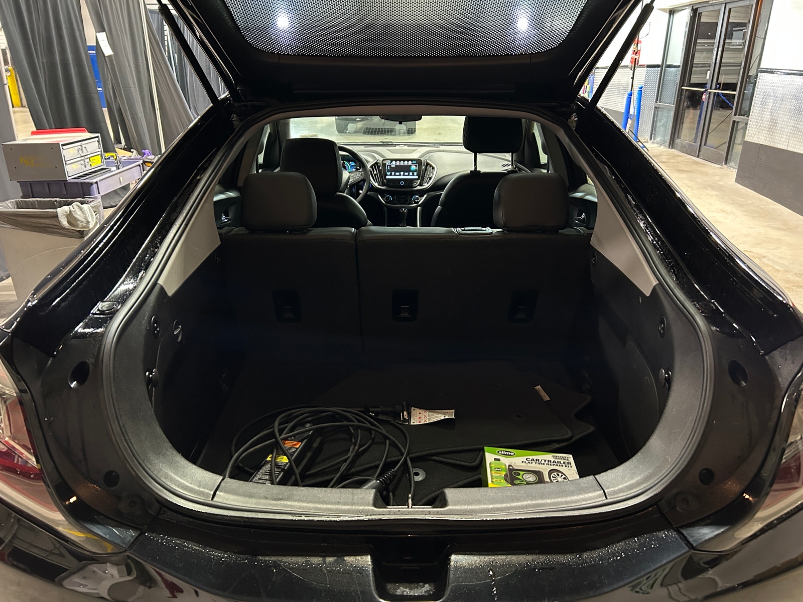 Thumbnail: 2018 Chevrolet Volt - 6