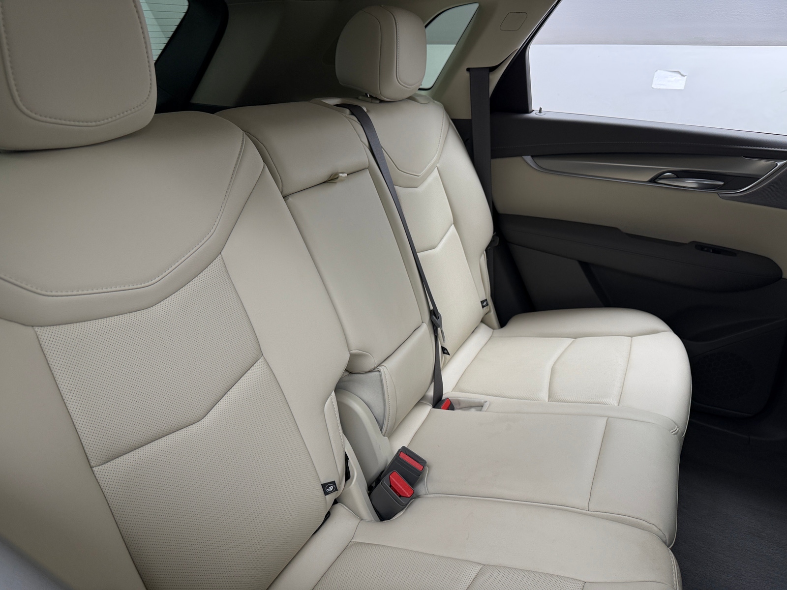 Thumbnail: 2022 Cadillac XT5 - 5