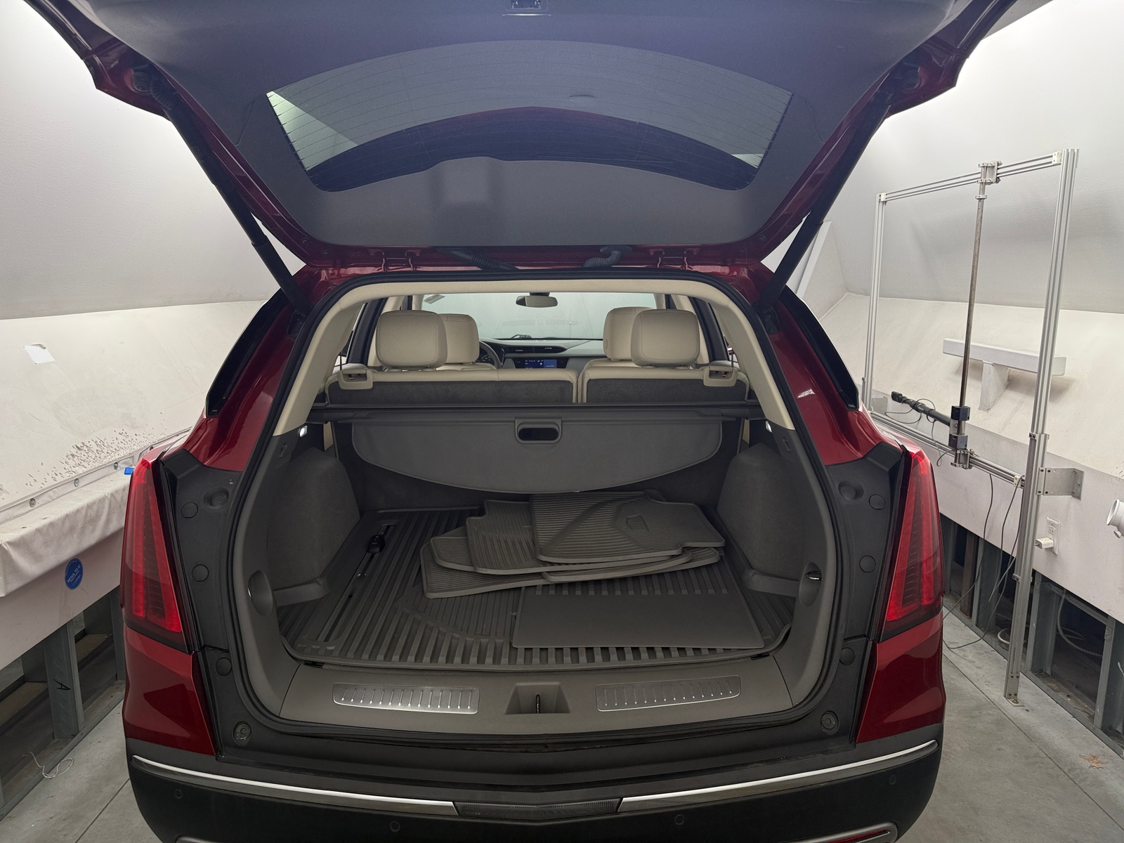 Thumbnail: 2022 Cadillac XT5 - 6