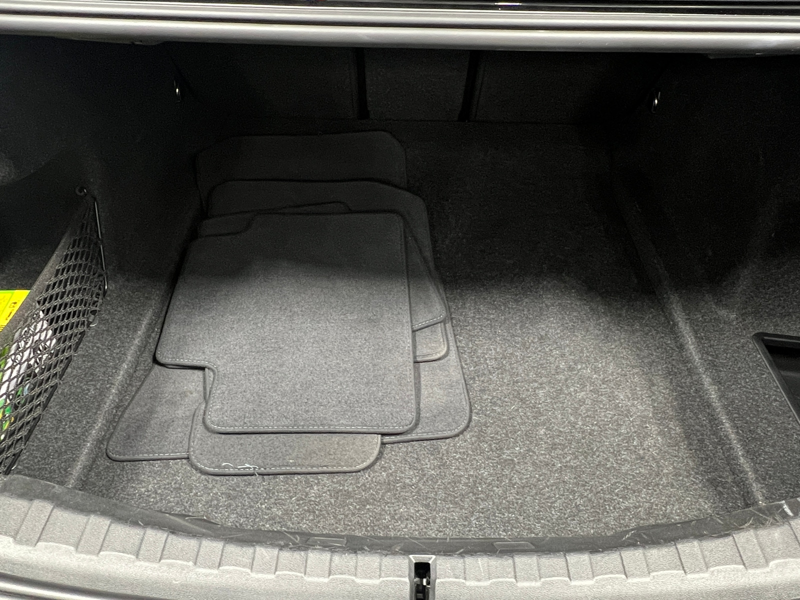 Thumbnail: 2025 BMW 3 Series - 6