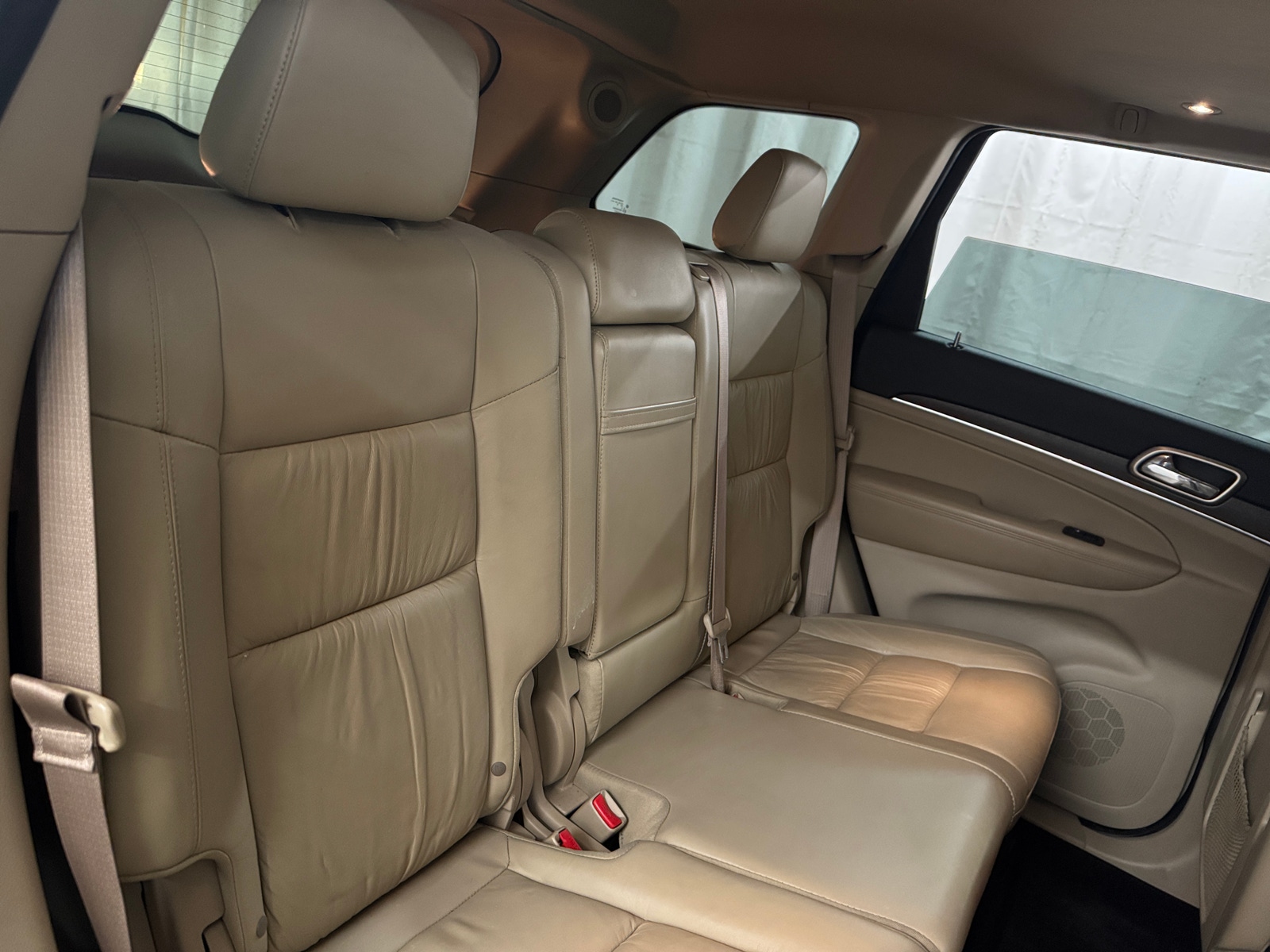 Thumbnail: 2016 Jeep Grand Cherokee - 5