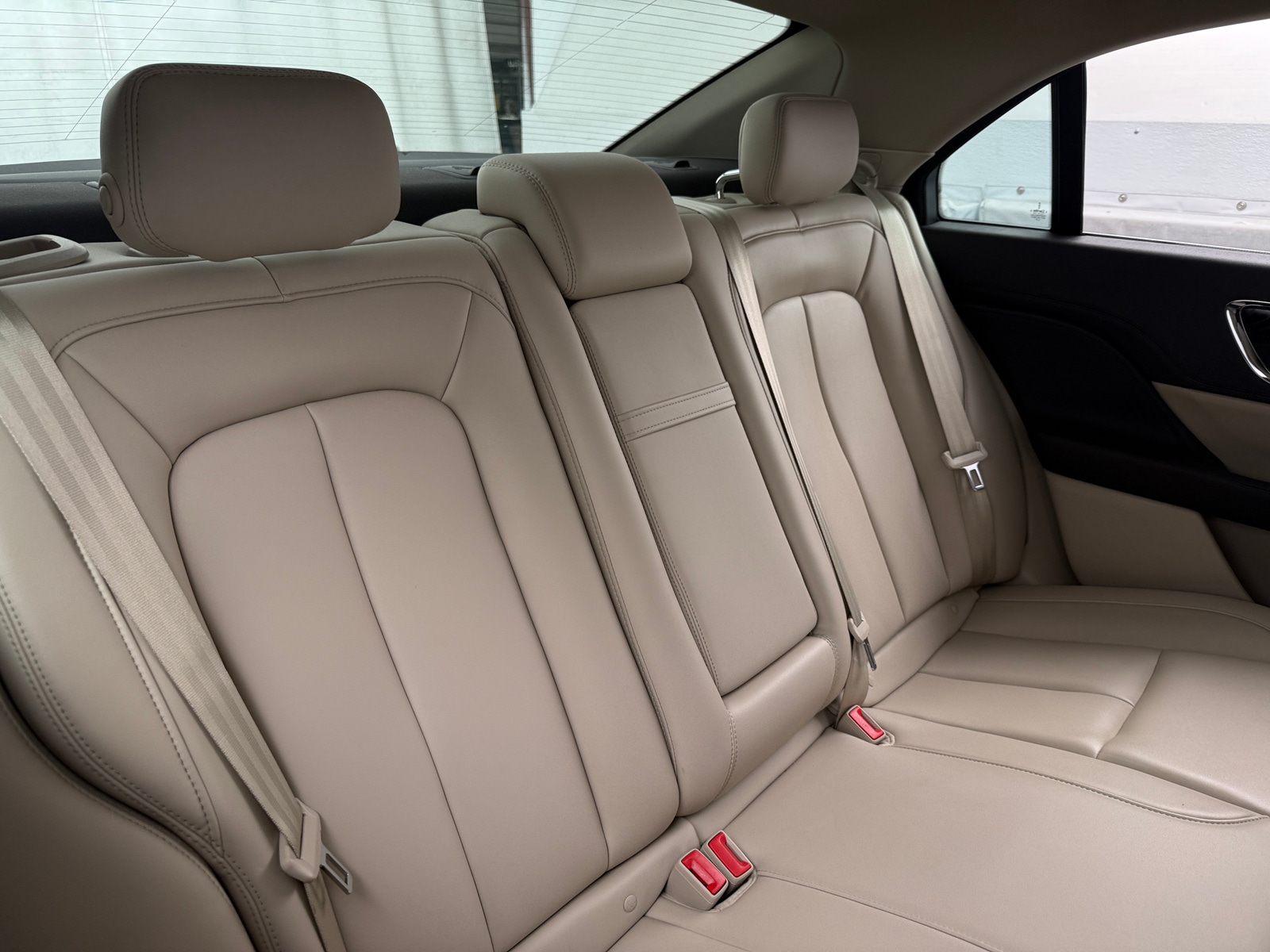 Thumbnail: 2020 Lincoln Continental - 5