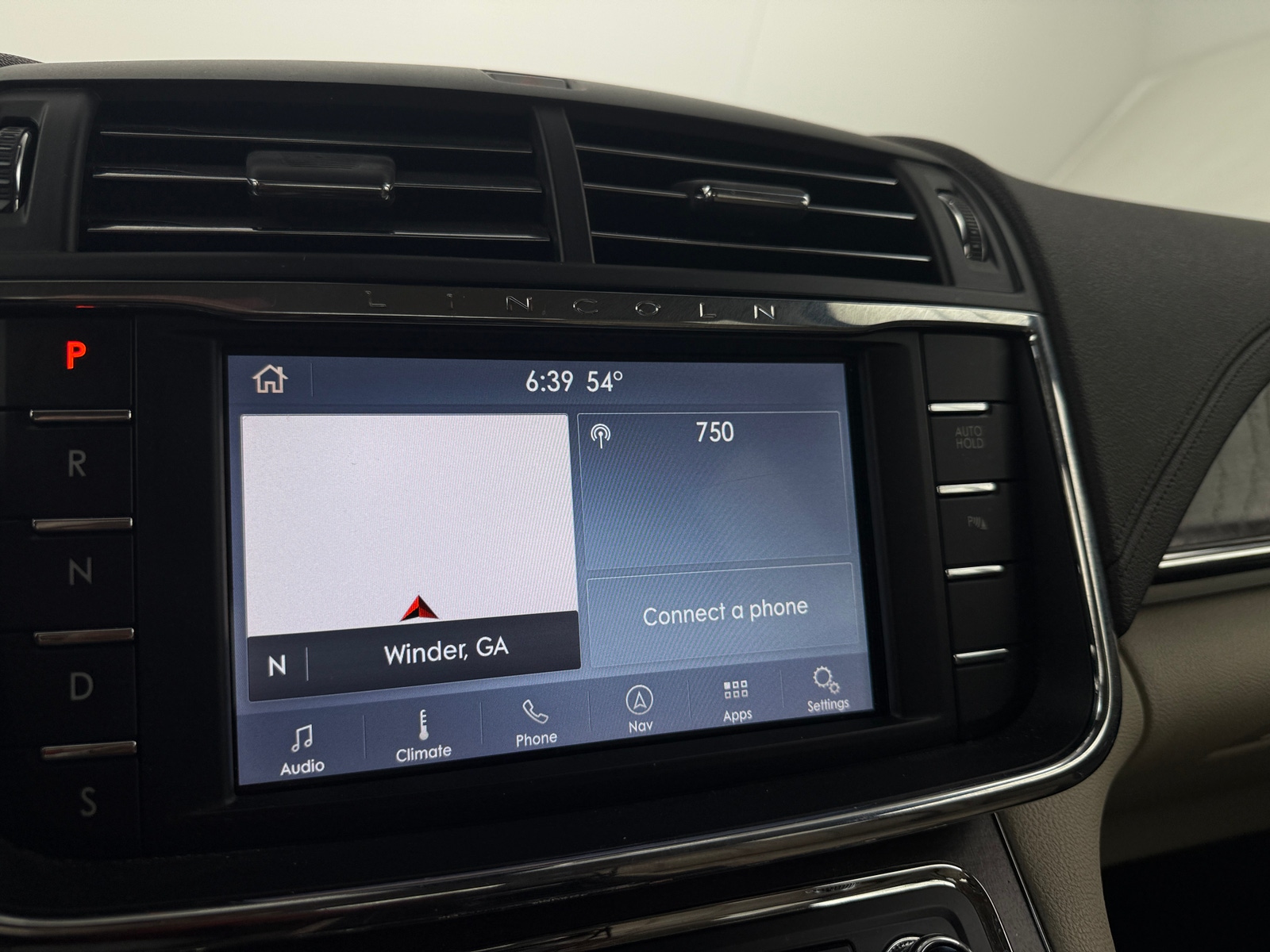 Thumbnail: 2020 Lincoln Continental - 3