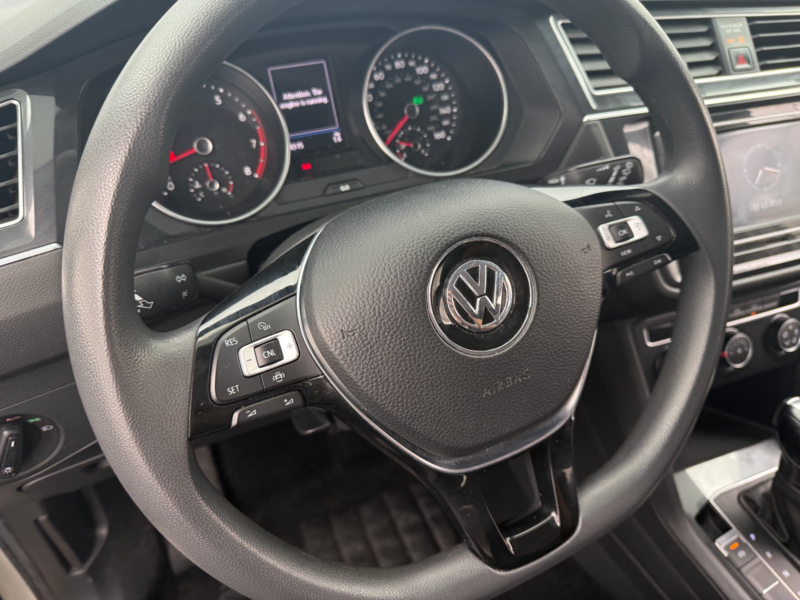 Thumbnail: 2020 Volkswagen Tiguan - 5