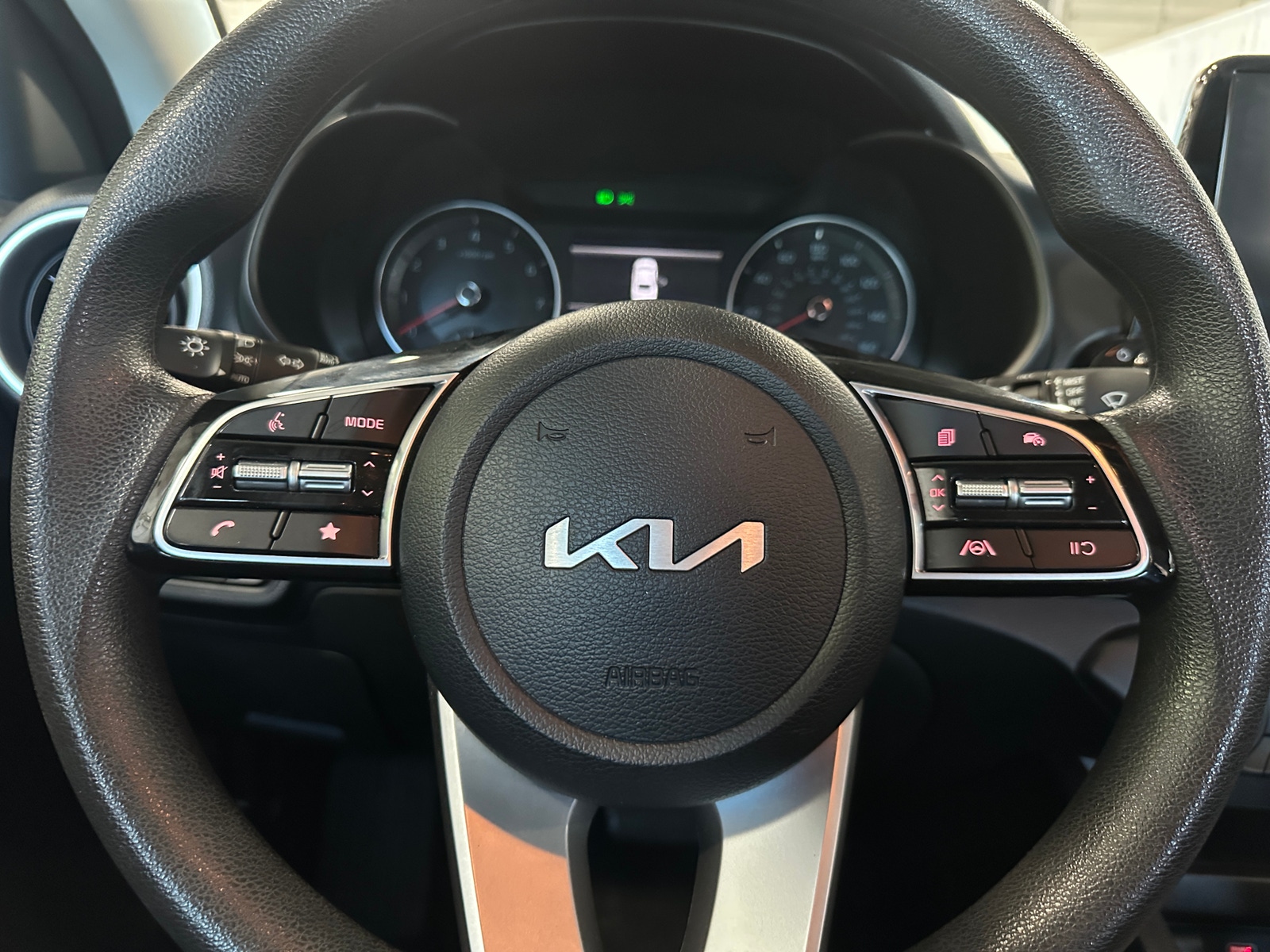 Thumbnail: 2024 Kia Forte - 5