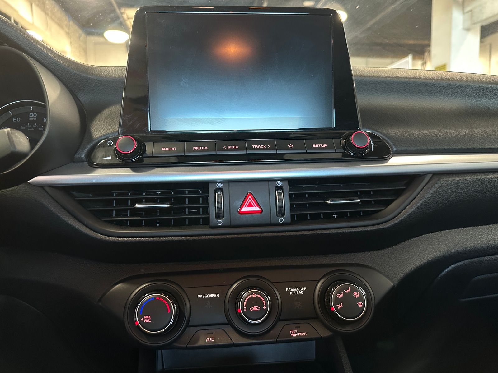 Thumbnail: 2024 Kia Forte - 4