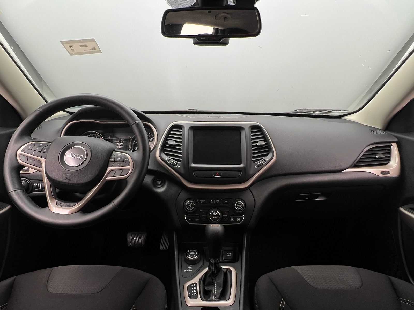 Thumbnail: 2017 Jeep Cherokee - 3