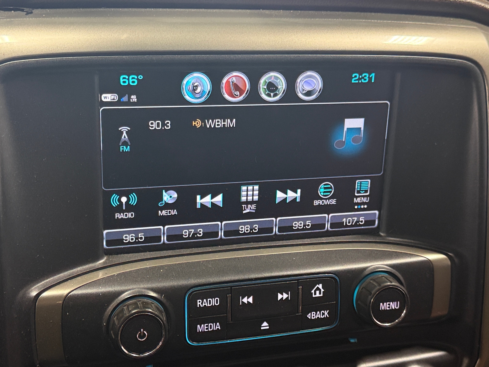 Thumbnail: 2018 Chevrolet Silverado 1500 - 3