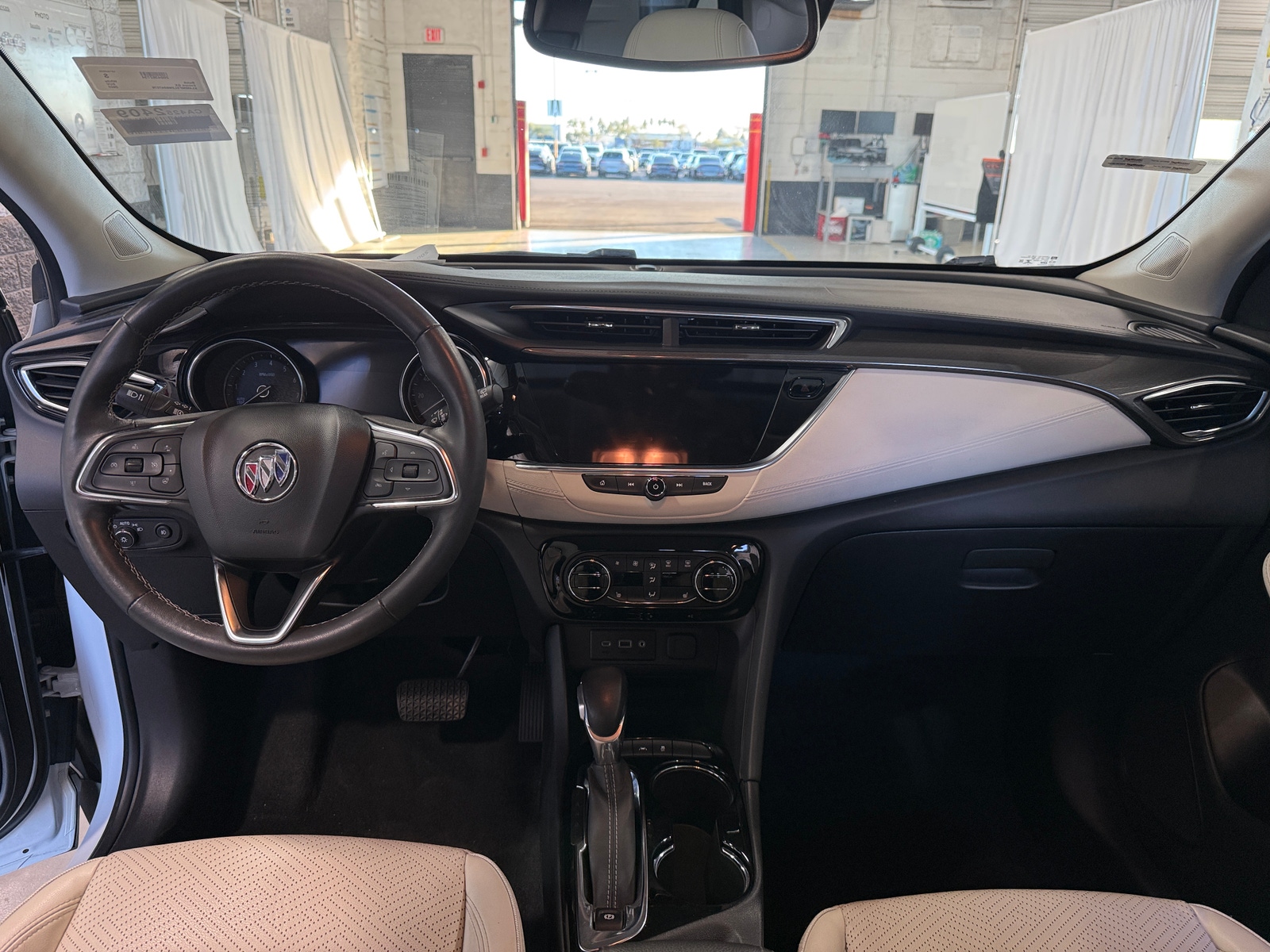 Thumbnail: 2022 Buick Encore GX - 2