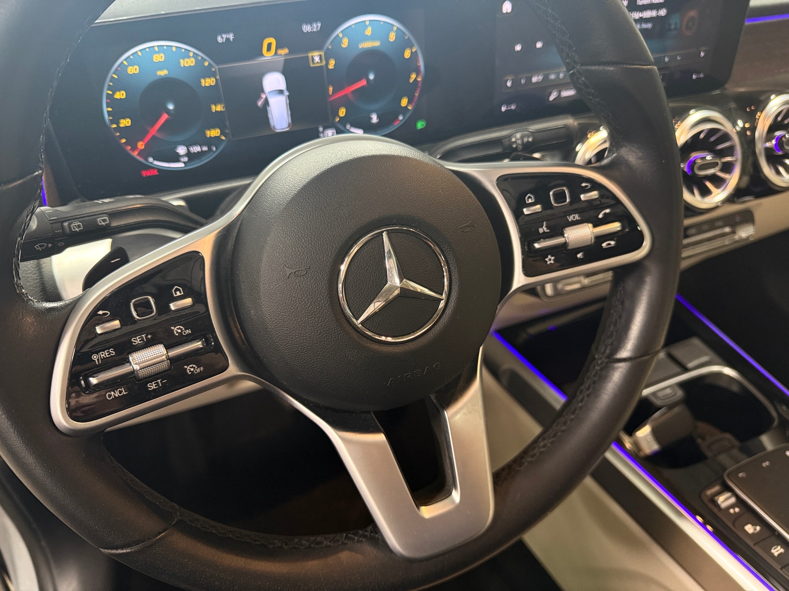 Thumbnail: 2022 Mercedes-Benz GLB - 5