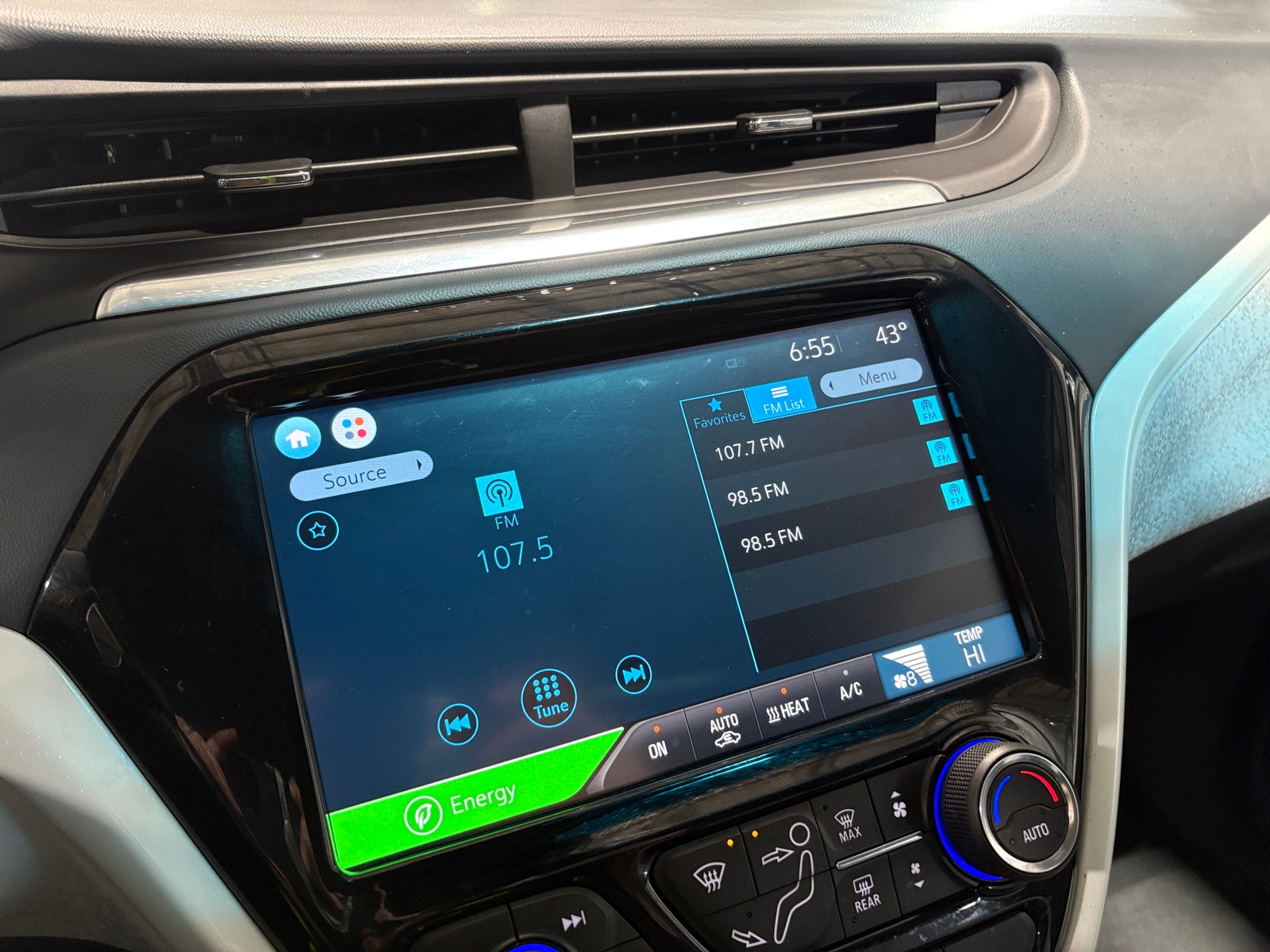 Thumbnail: 2019 Chevrolet Bolt EV - 4