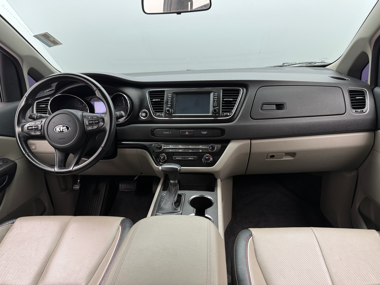 Thumbnail: 2019 Kia Sedona - 2