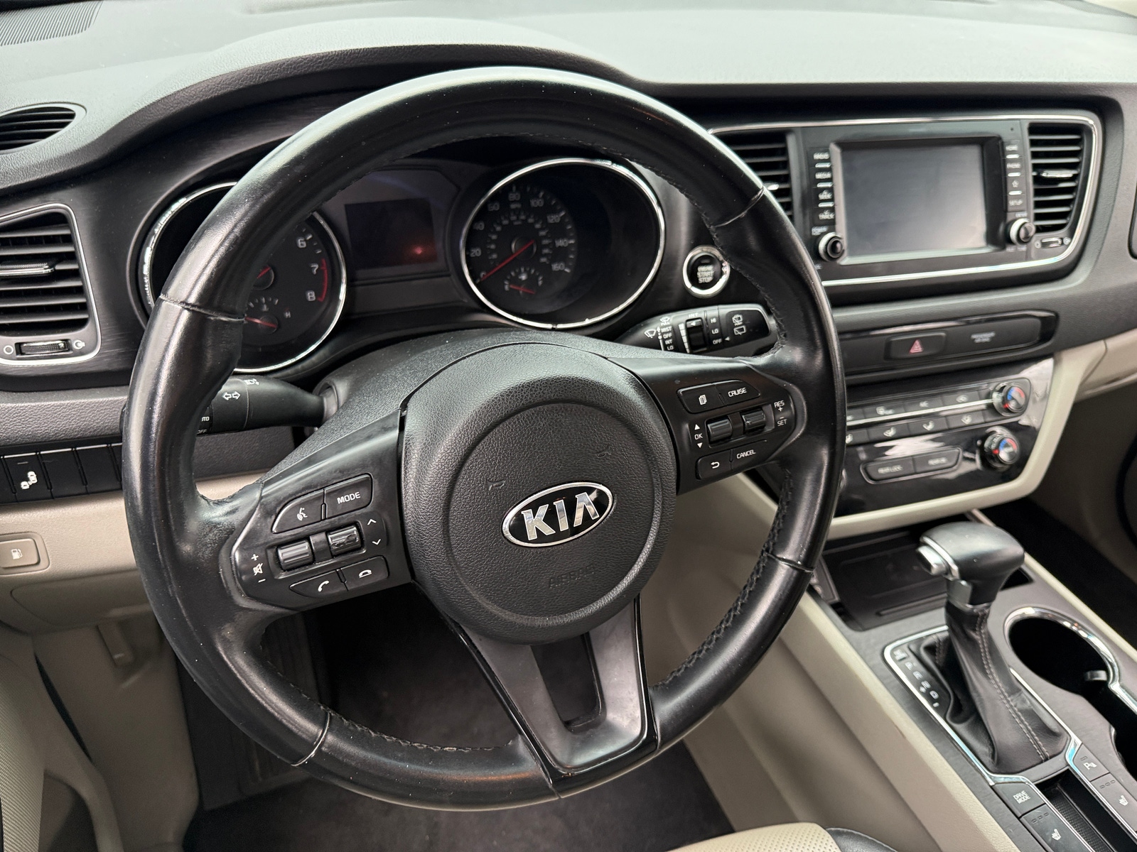 Thumbnail: 2019 Kia Sedona - 4