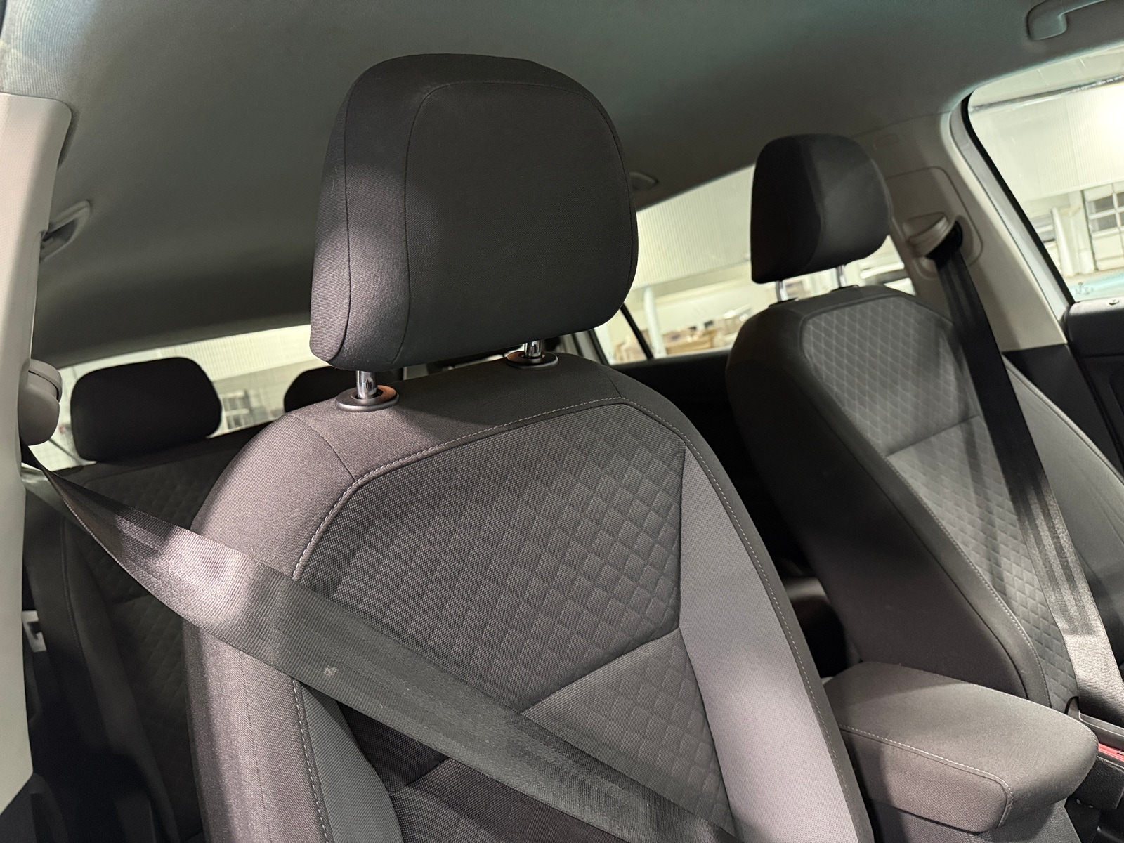 Thumbnail: 2019 Volkswagen Tiguan - 2