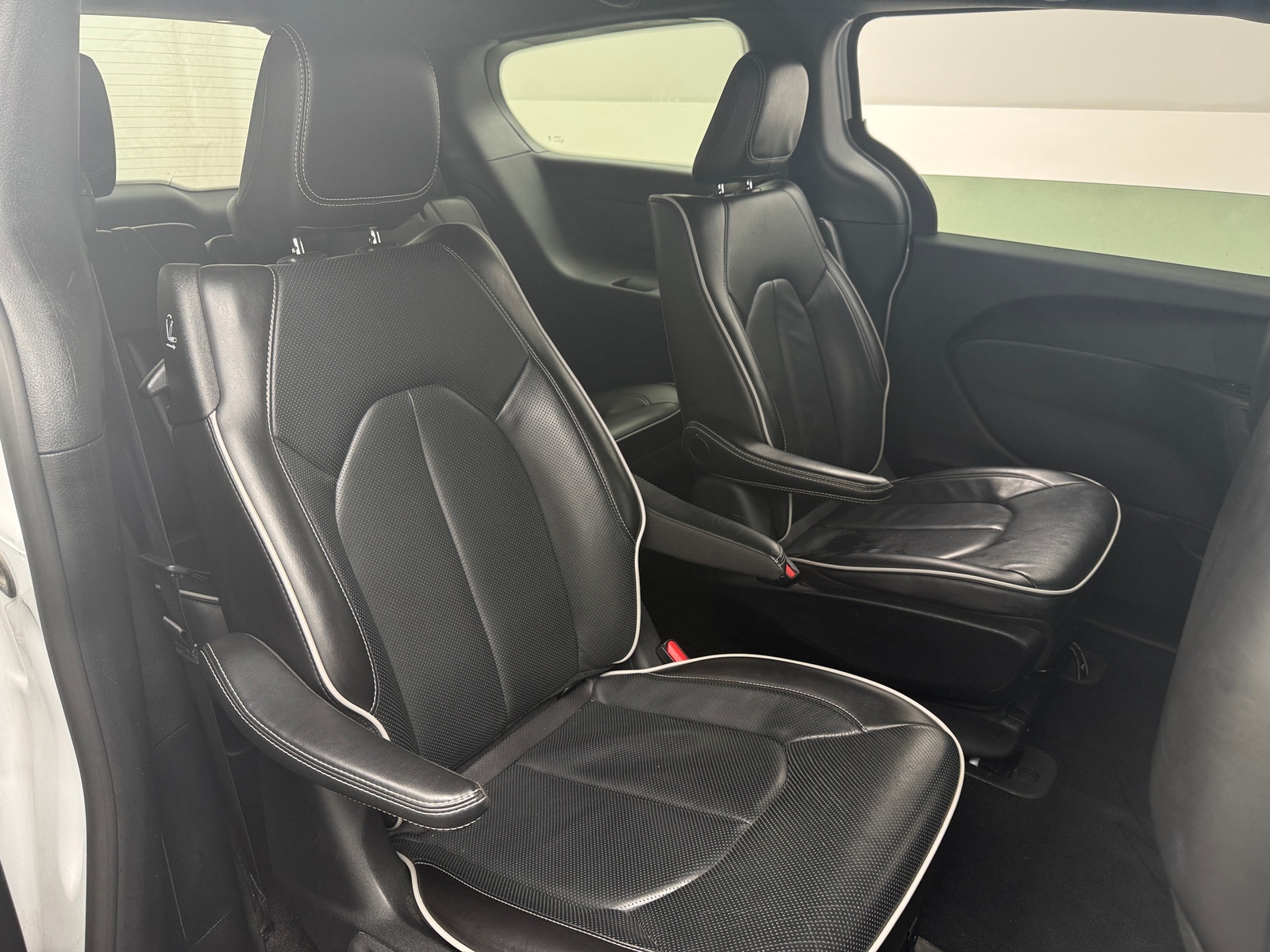 Thumbnail: 2024 Chrysler Pacifica - 5