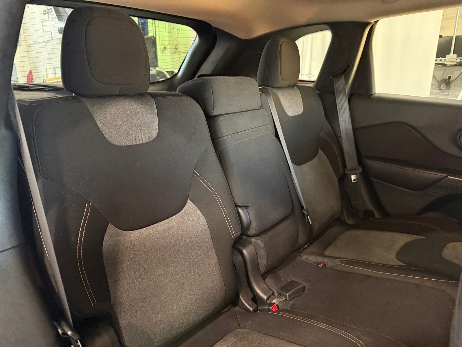 Thumbnail: 2016 Jeep Cherokee - 5