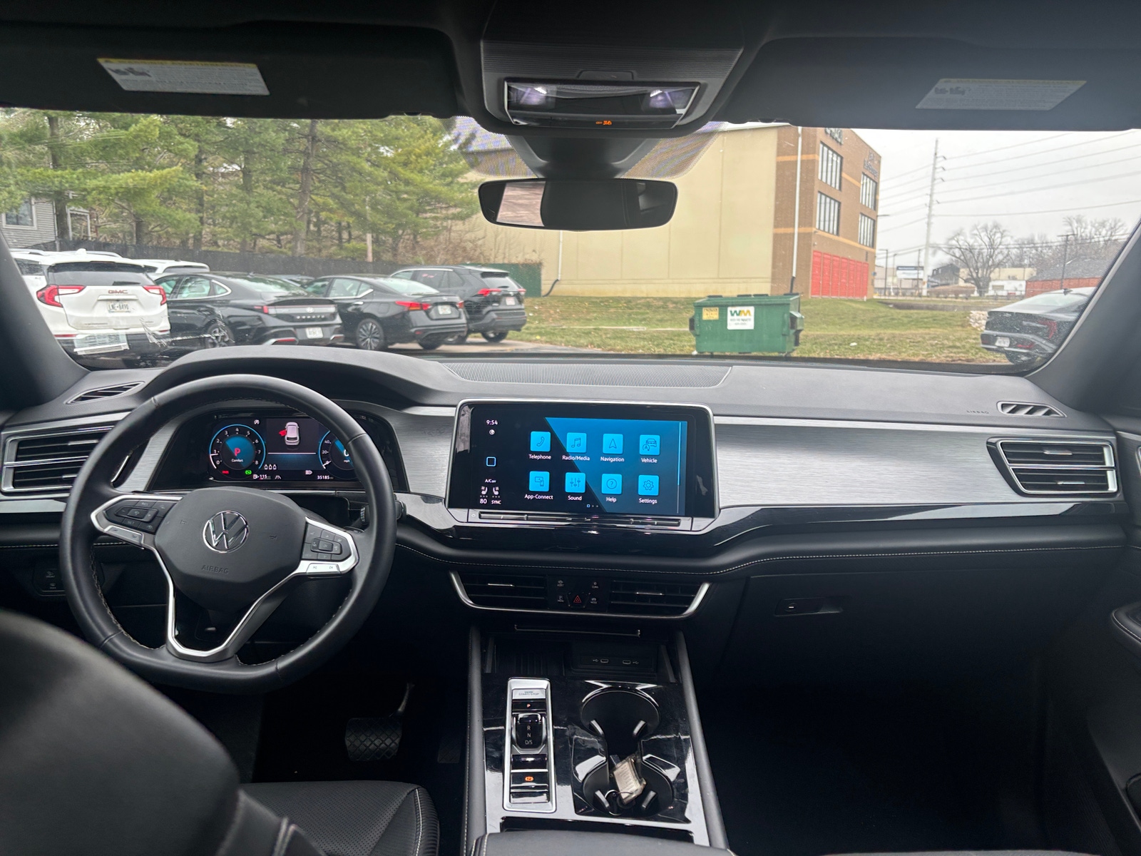 Thumbnail: 2025 Volkswagen Atlas - 3