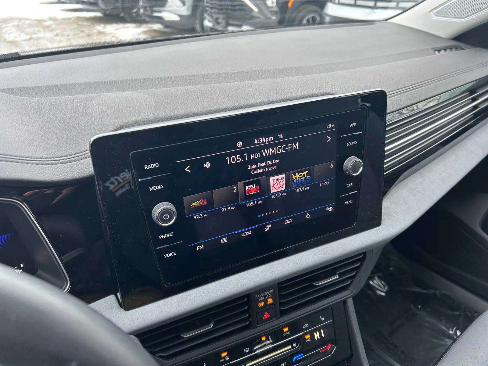 Thumbnail: 2025 Volkswagen Jetta - 4