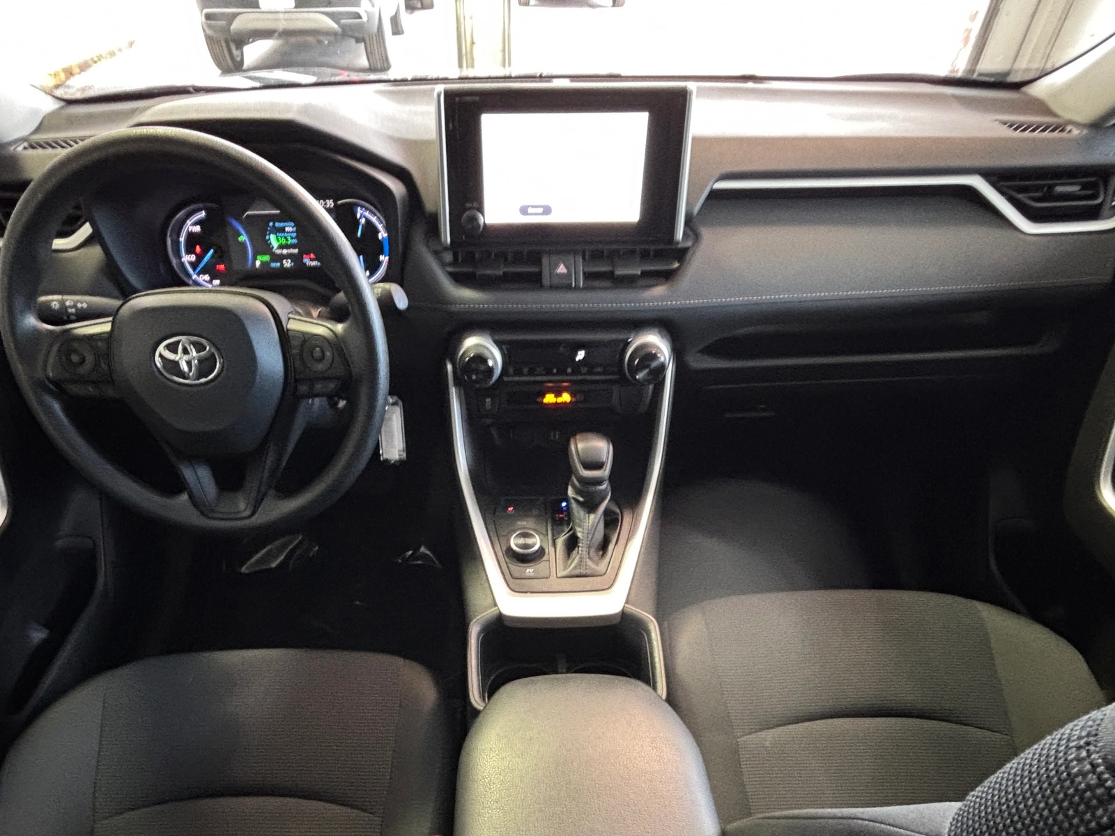 Thumbnail: 2025 Toyota RAV4 - 3