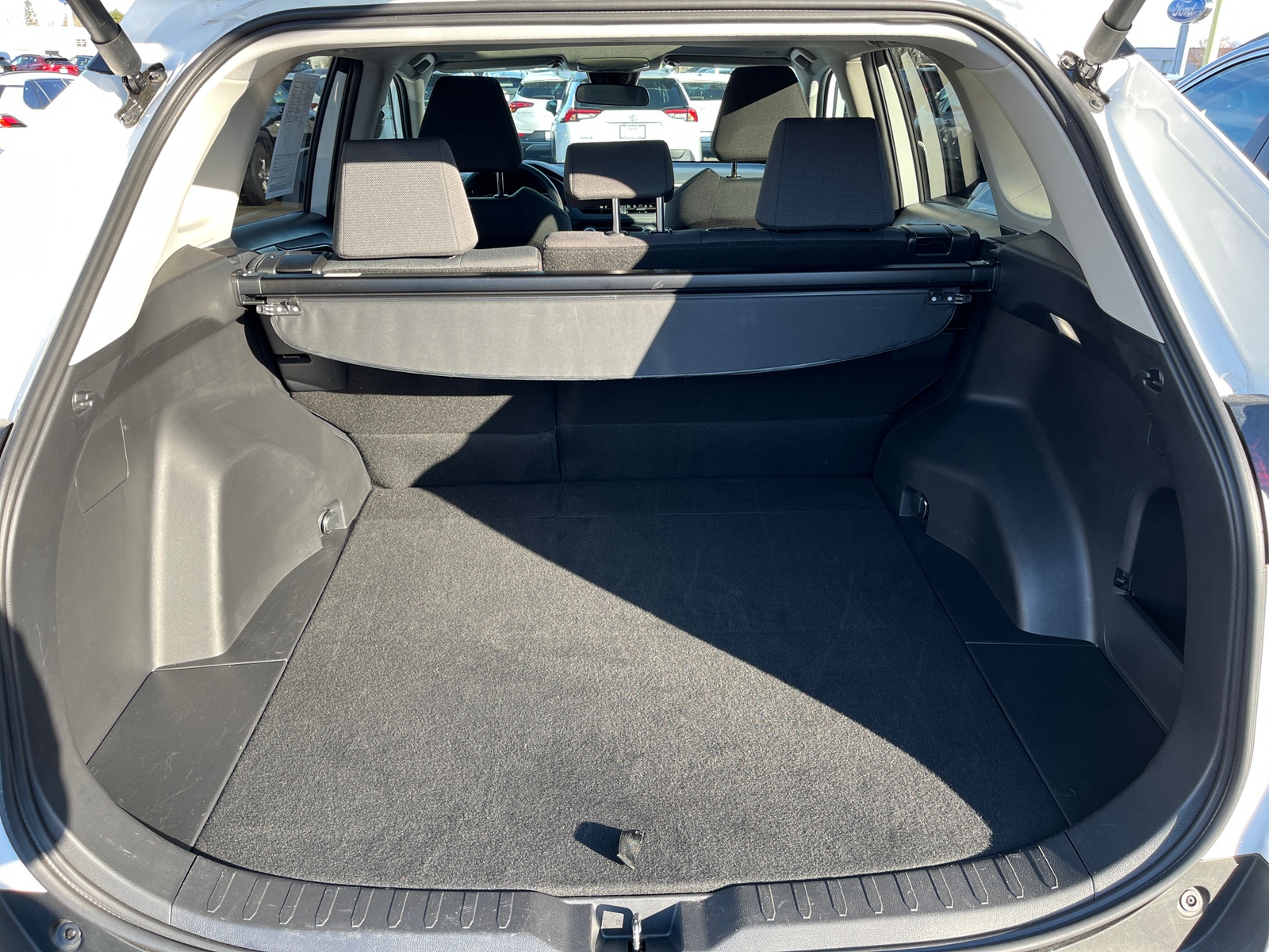 Thumbnail: 2025 Toyota RAV4 - 6