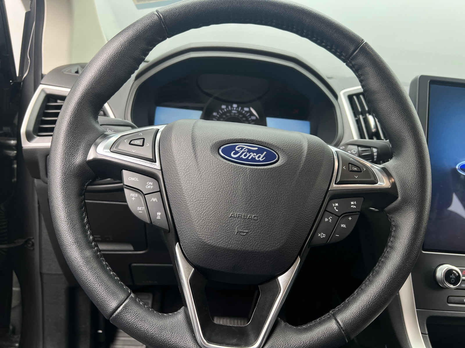 Thumbnail: 2024 Ford Edge - 4