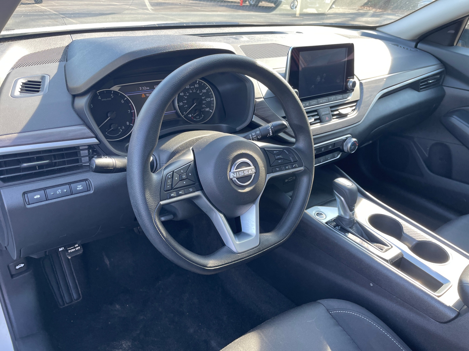 Thumbnail: 2025 Nissan Altima - 5