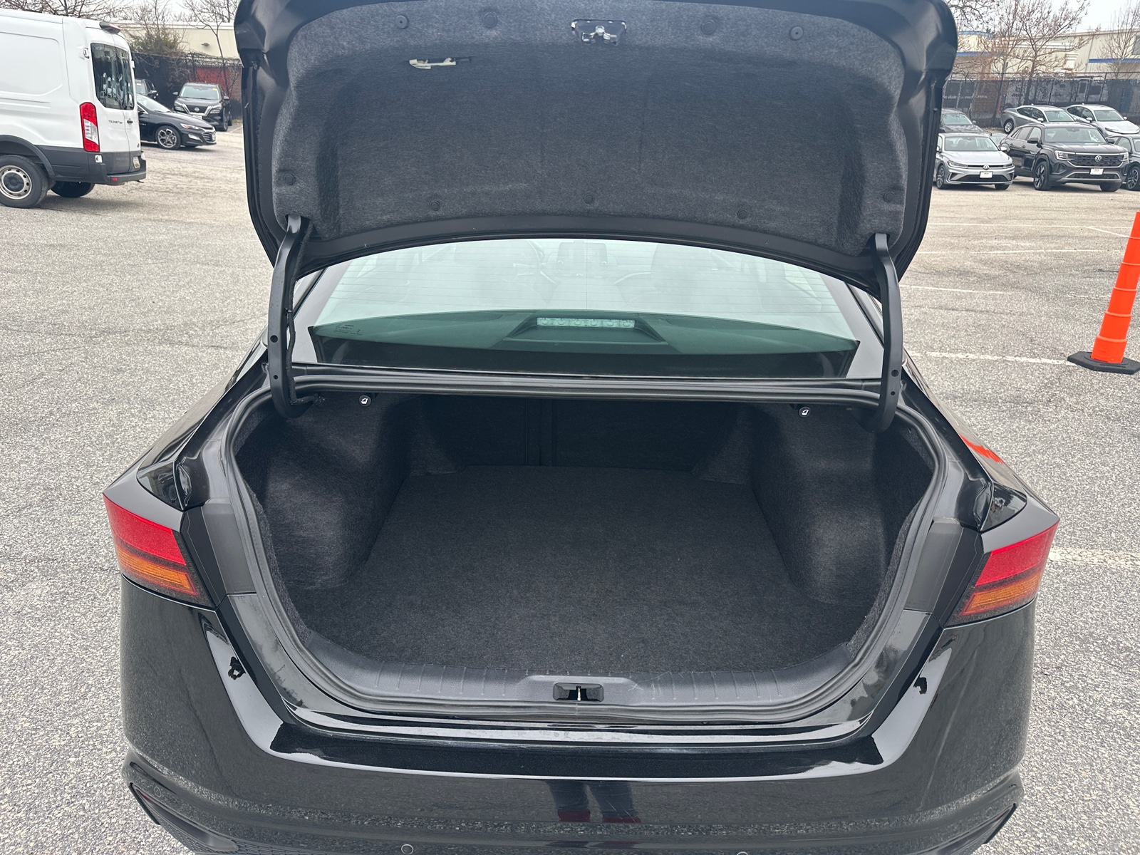 Thumbnail: 2025 Nissan Altima - 6